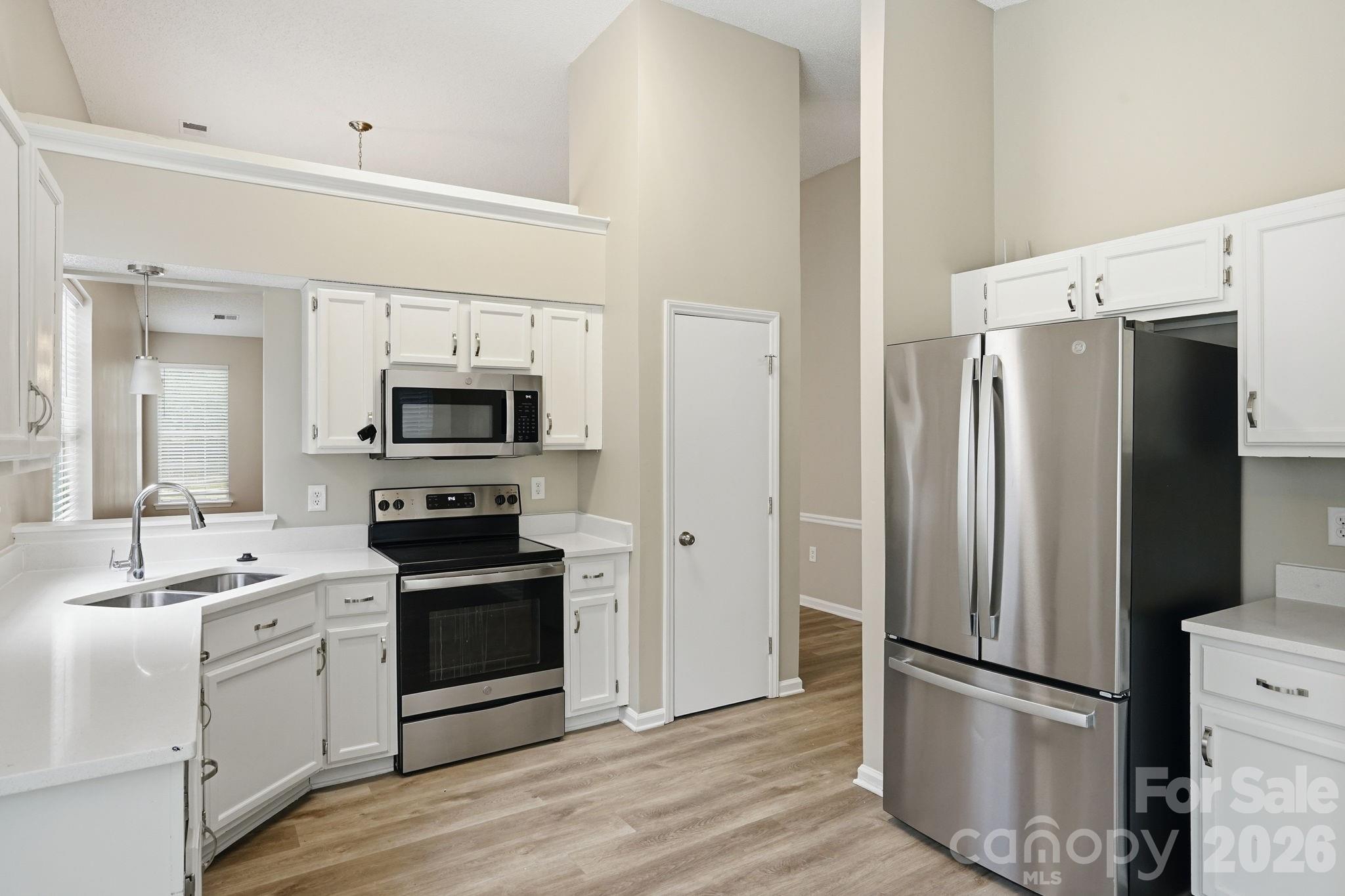 7200 Daerwood Place Property Photo 17
