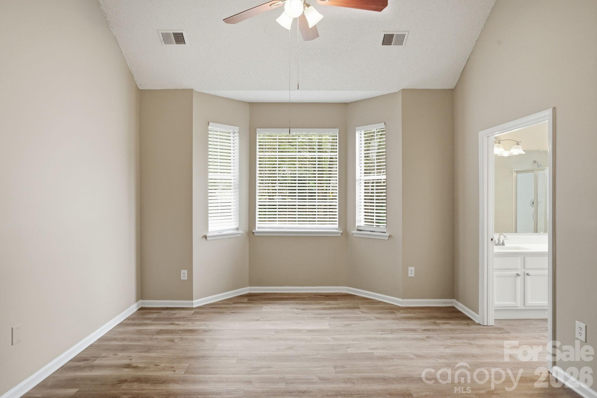 7200 Daerwood Place Property Photo 19