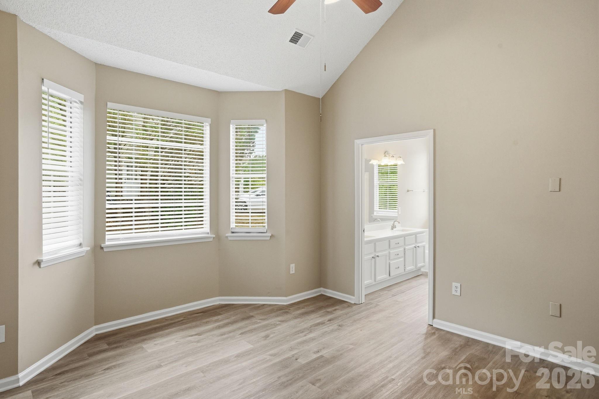 7200 Daerwood Place Property Photo 20
