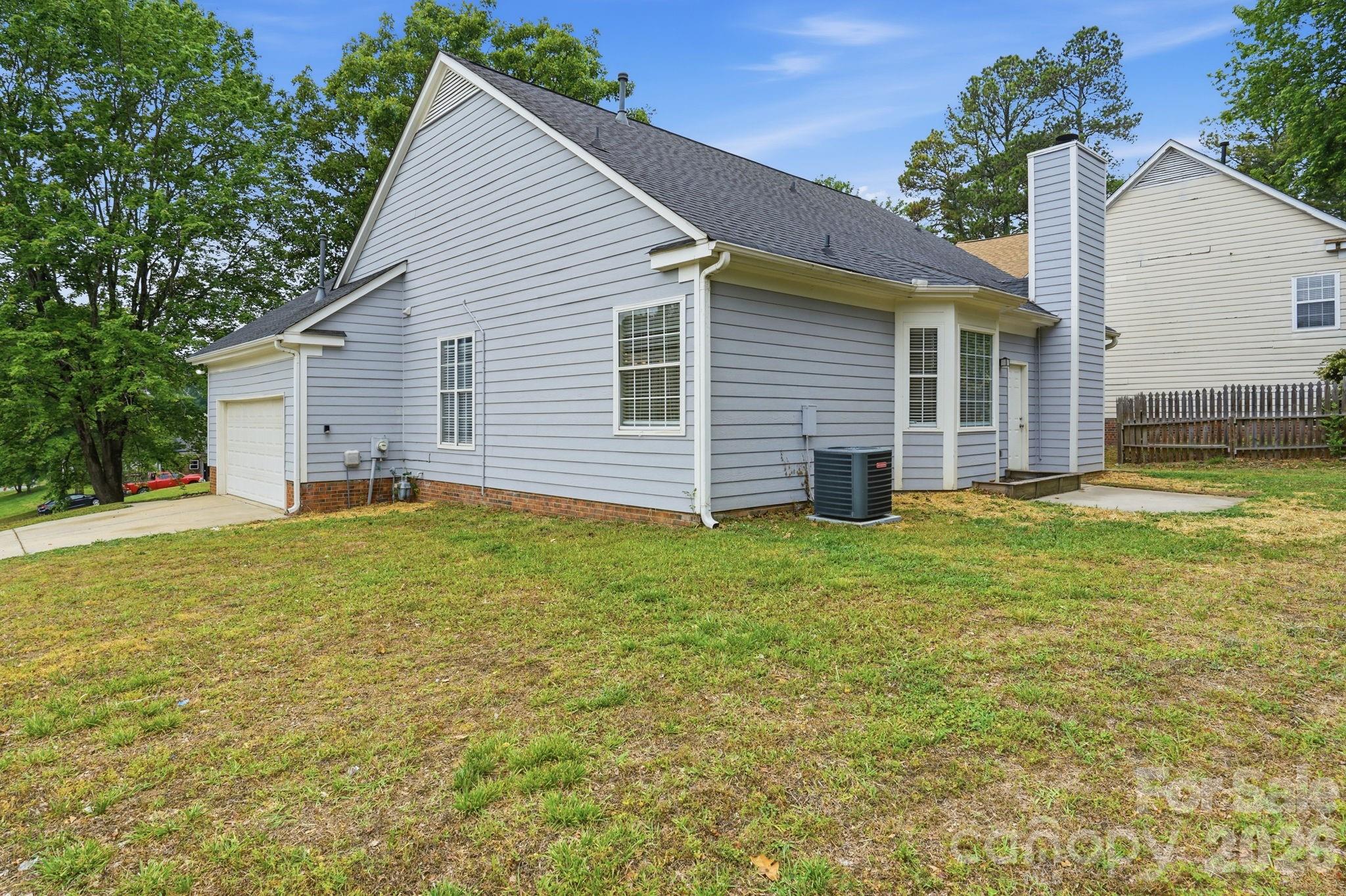 7200 Daerwood Place Property Photo 31
