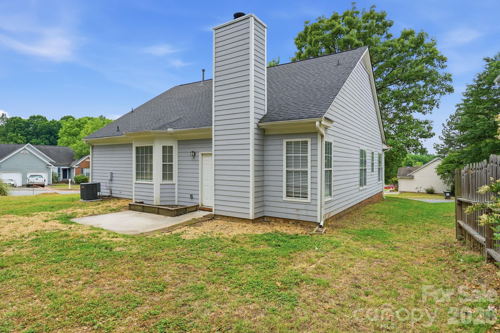 7200 Daerwood Place Property Photo 32