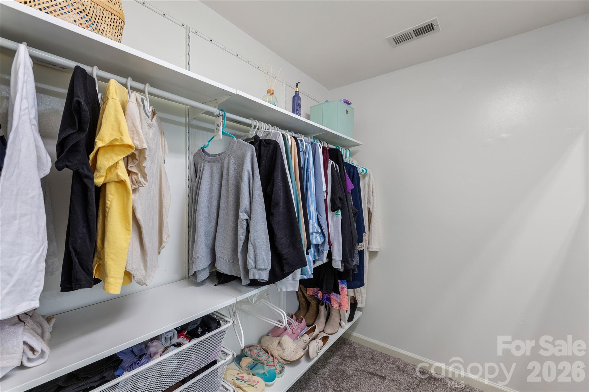8906 Glade Court Property Photo 26