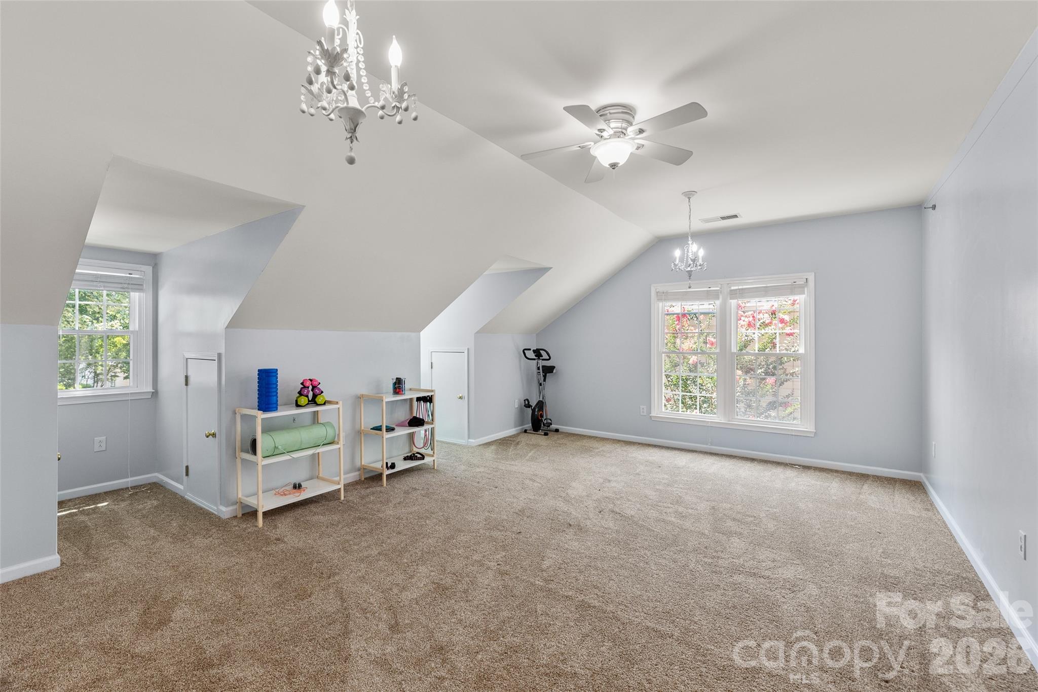 8906 Glade Court Property Photo 27