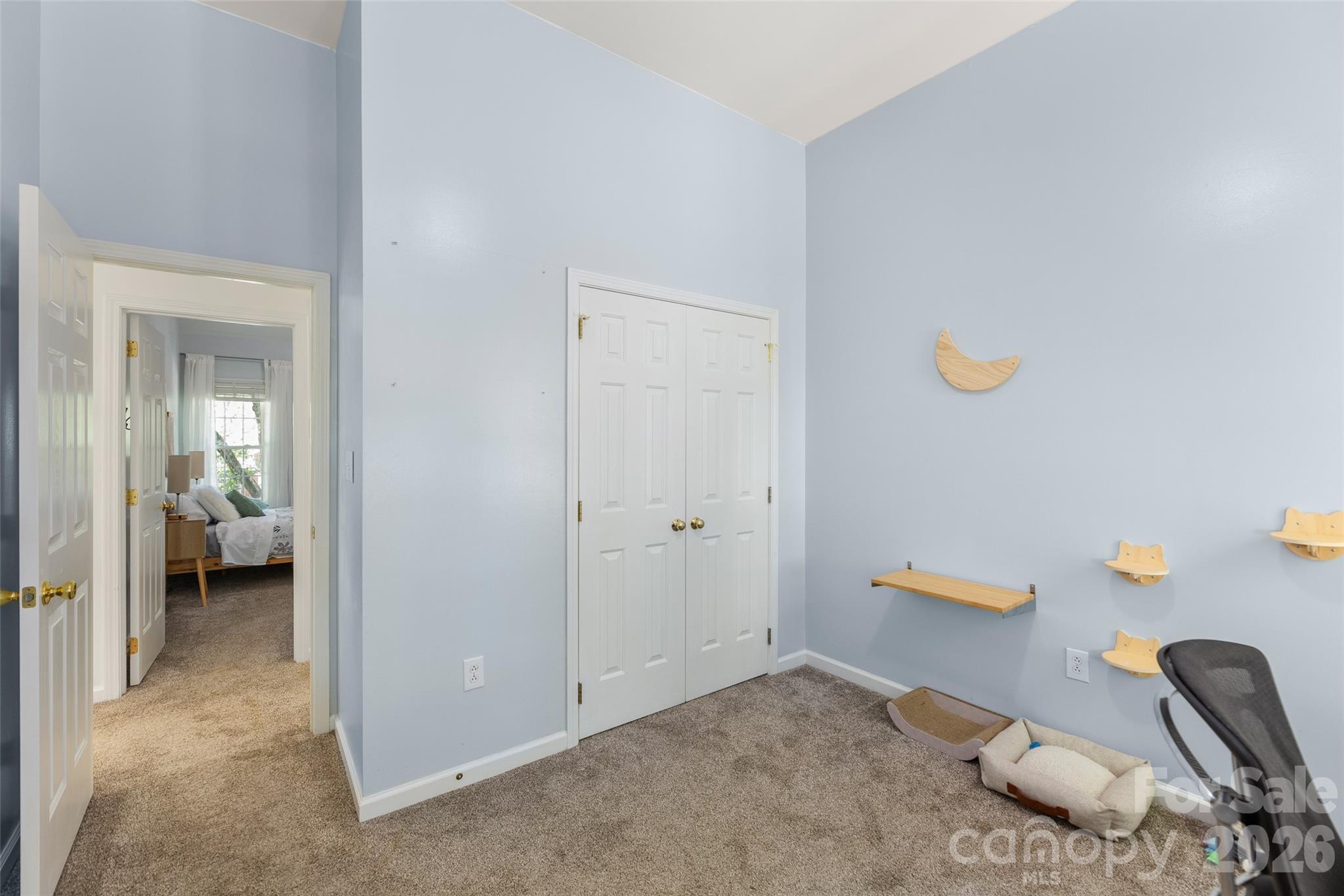 8906 Glade Court Property Photo 32
