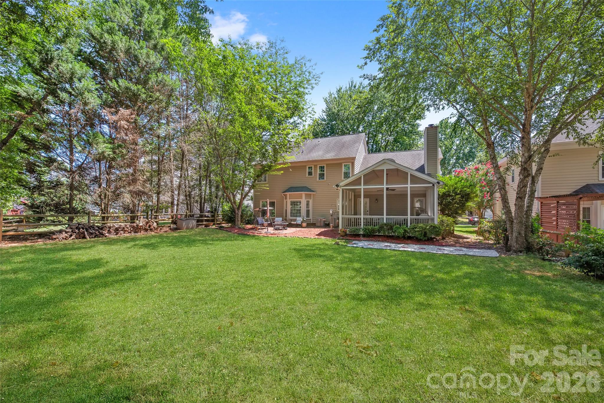 8906 Glade Court Property Photo 40