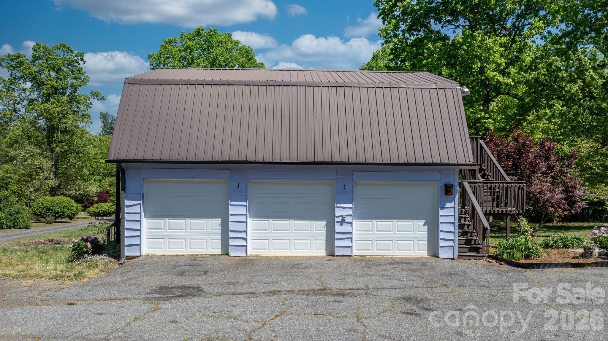 2113 White Pine Drive Property Photo 22