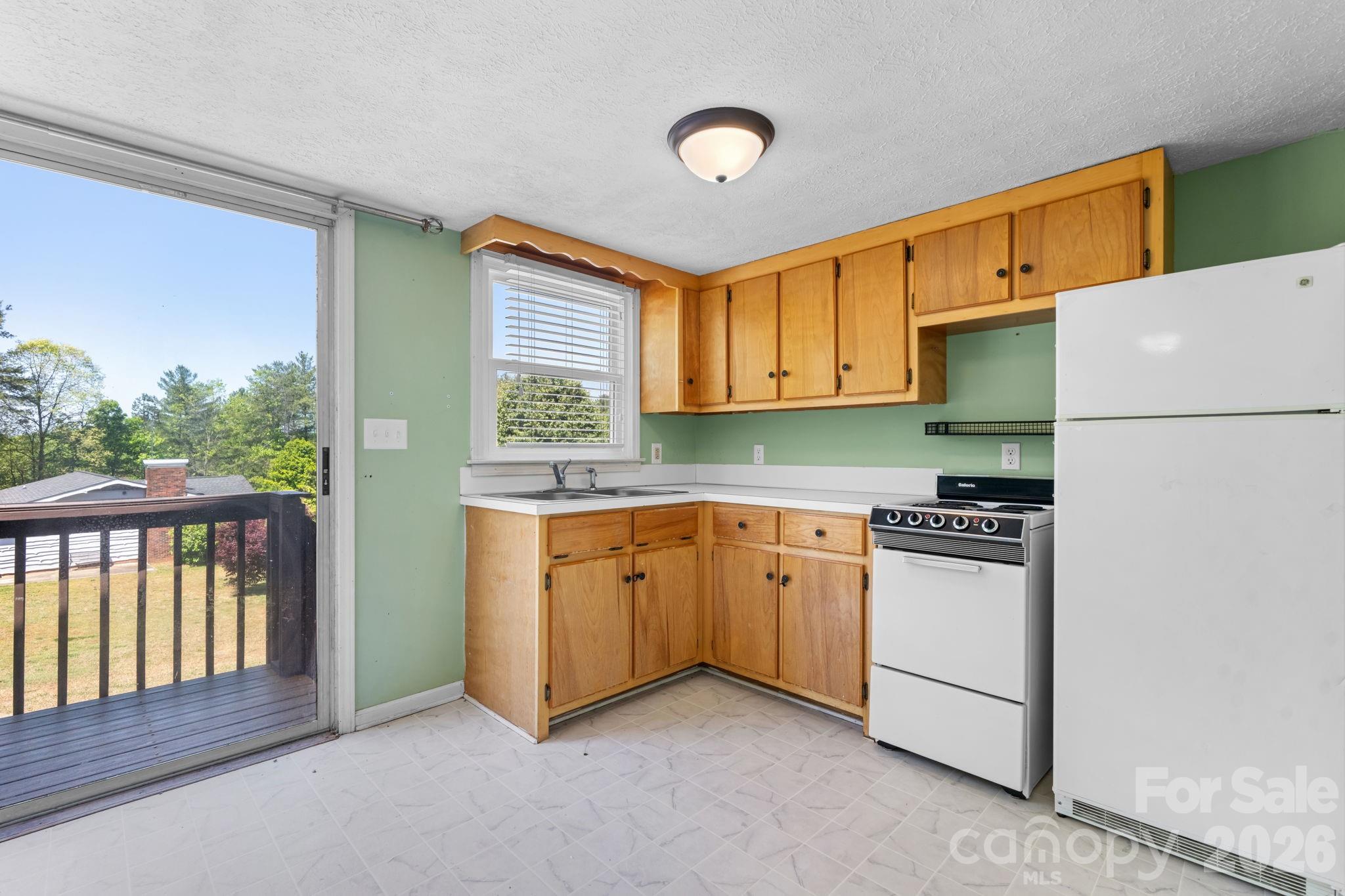 2113 White Pine Drive Property Photo 24