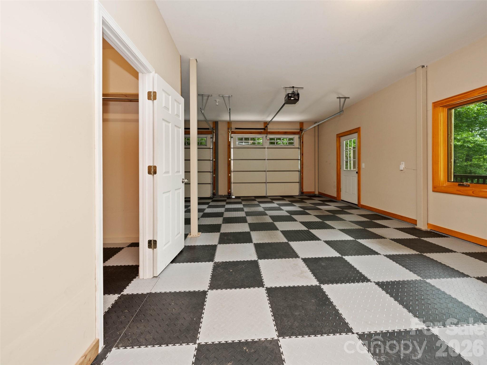 82 Red Oak Drive Property Photo 45