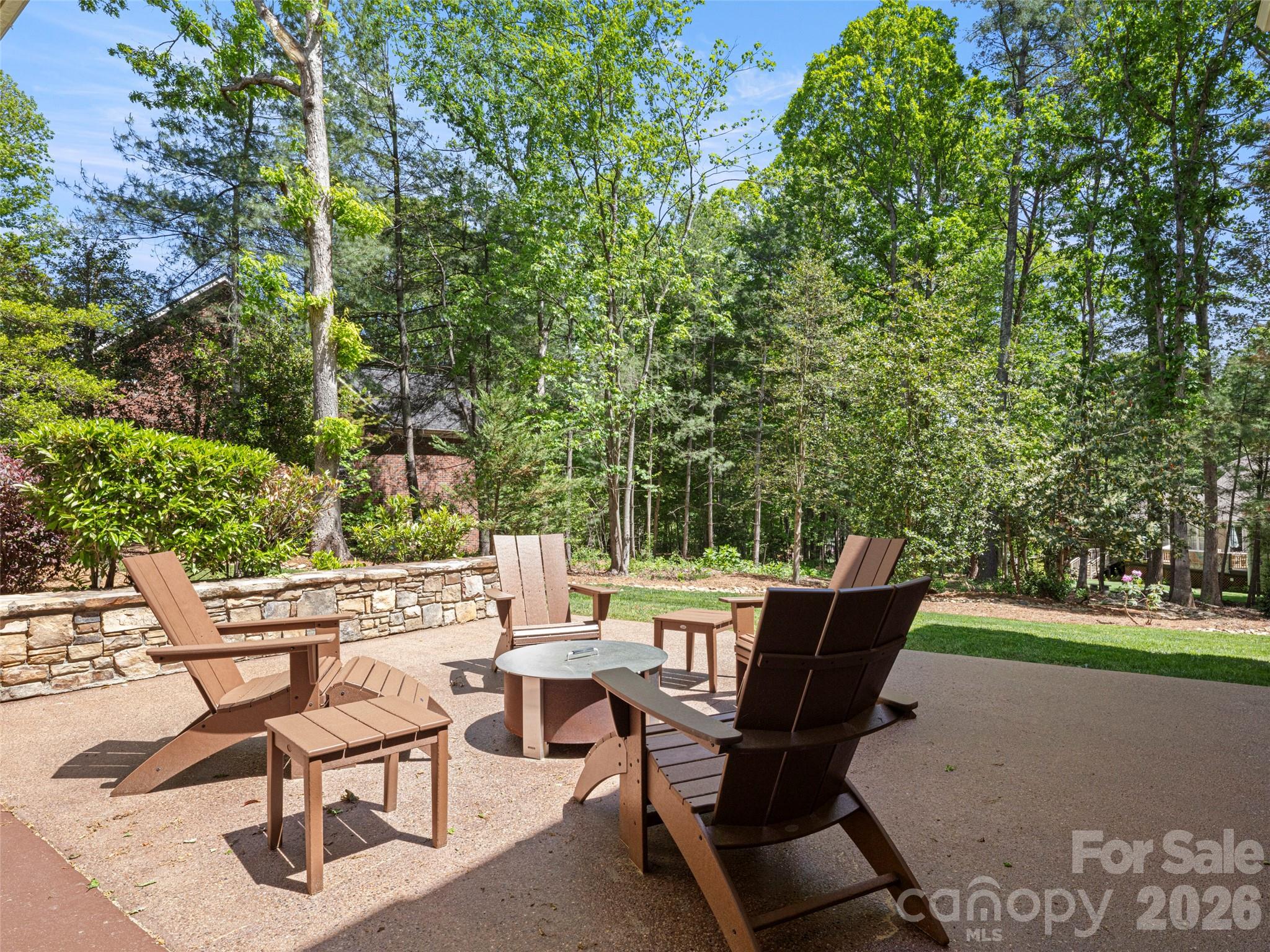 701 Baneberry Court Property Photo 34