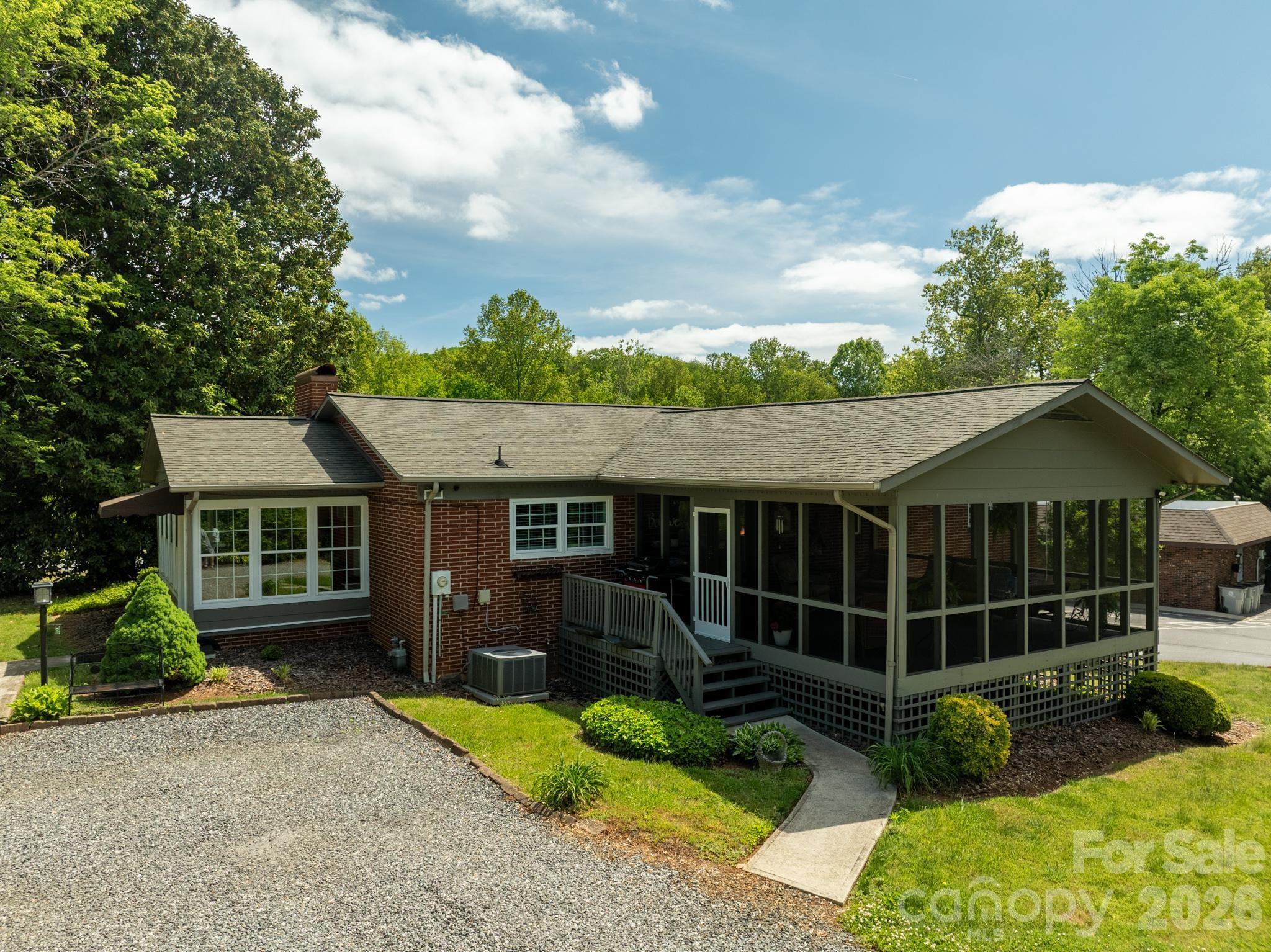 1818 Hickory Boulevard Property Photo 9
