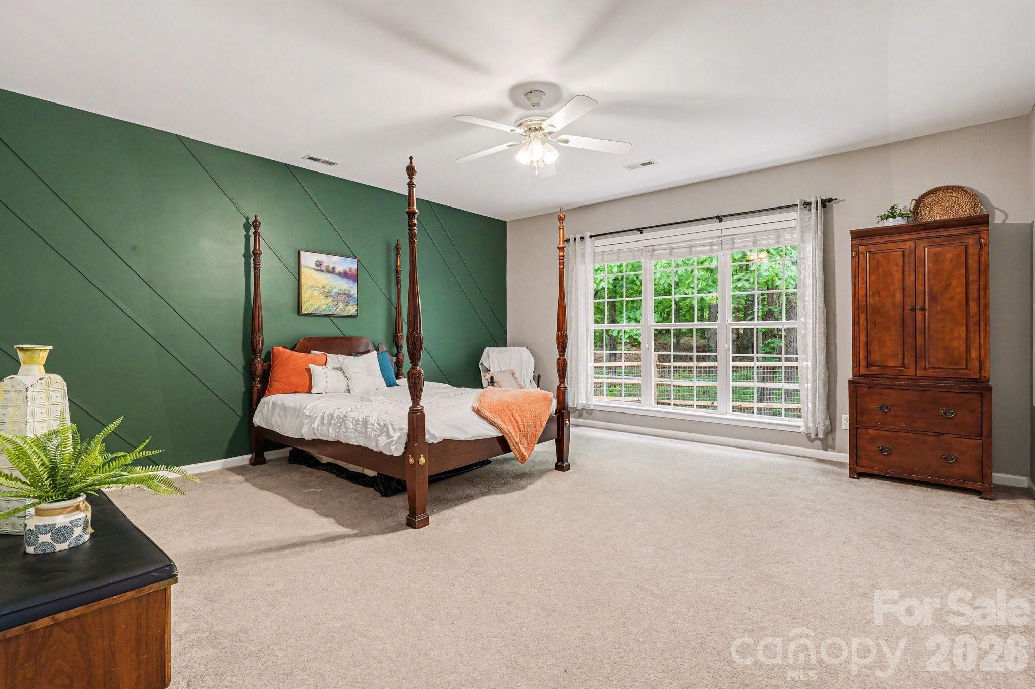 10501 Olde Irongate Lane Property Photo 13