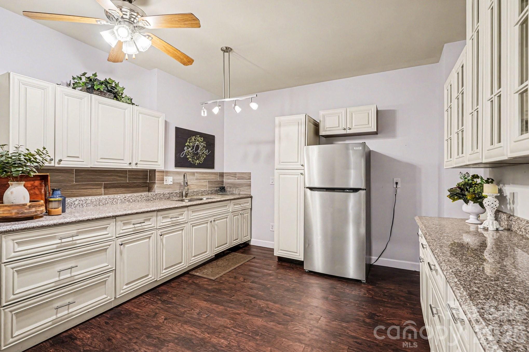 10501 Olde Irongate Lane Property Photo 22