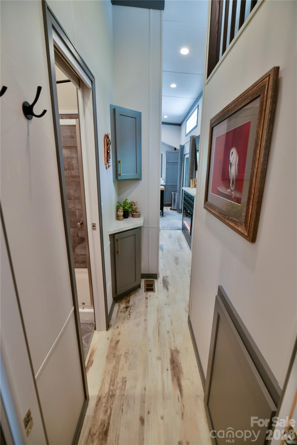 310 Laurelwood Lane Property Photo 13