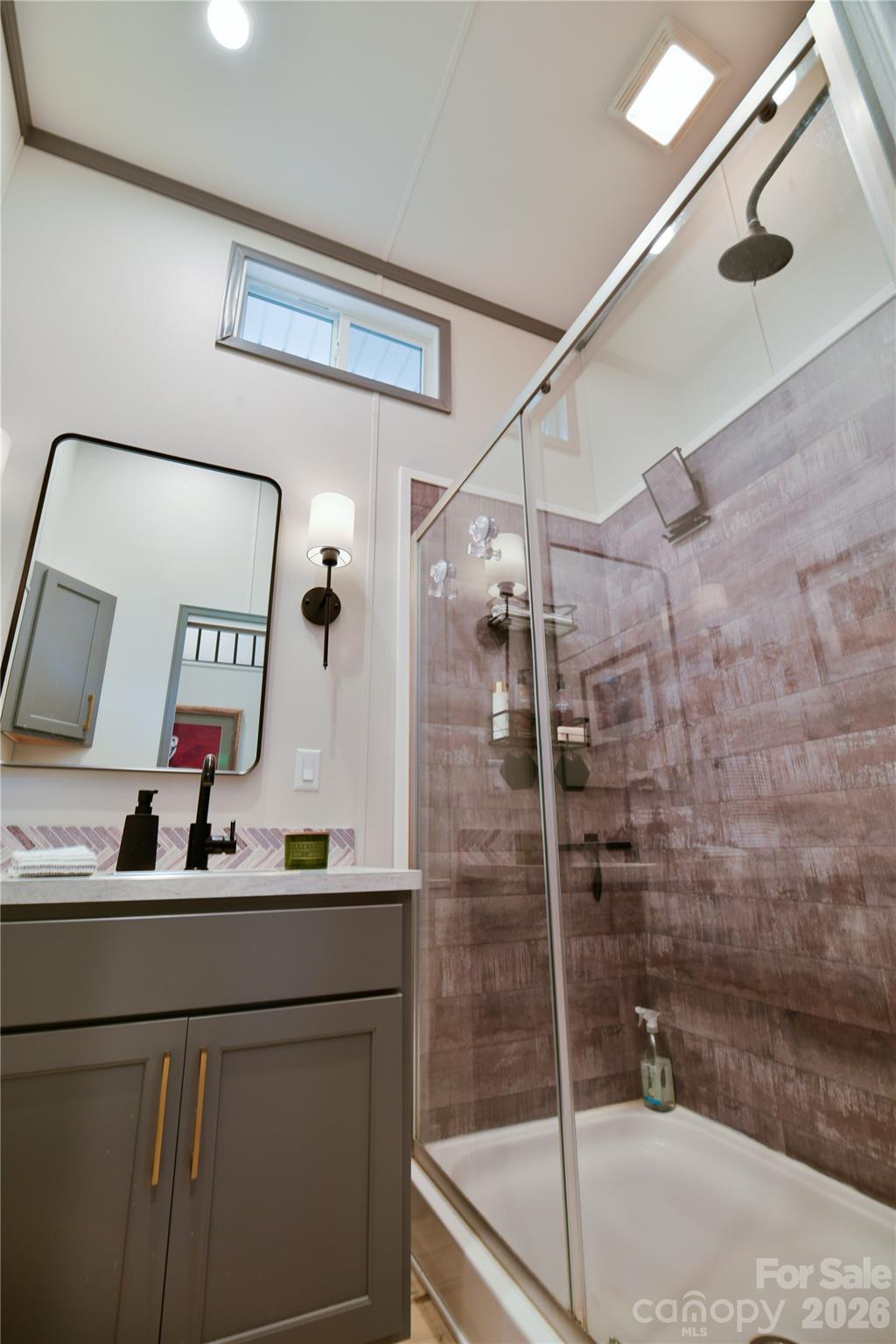 310 Laurelwood Lane Property Photo 15