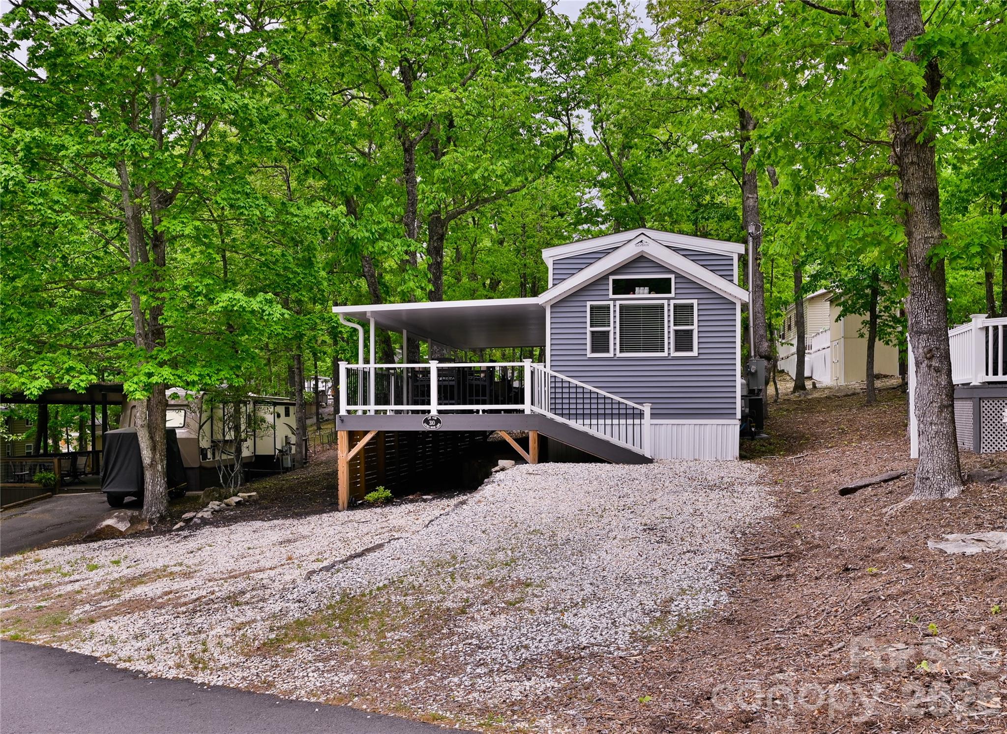 310 Laurelwood Lane Property Photo 29