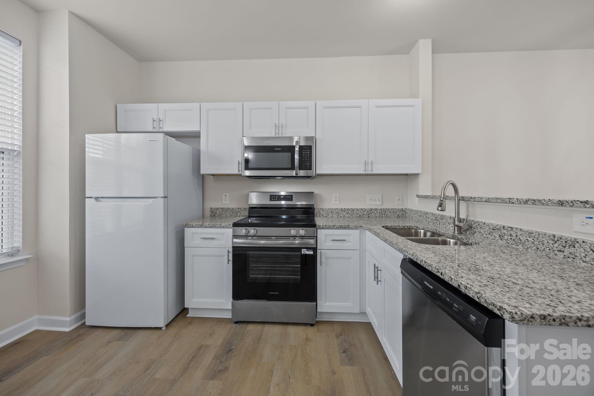2750 Avalon Loop Road Property Photo 11
