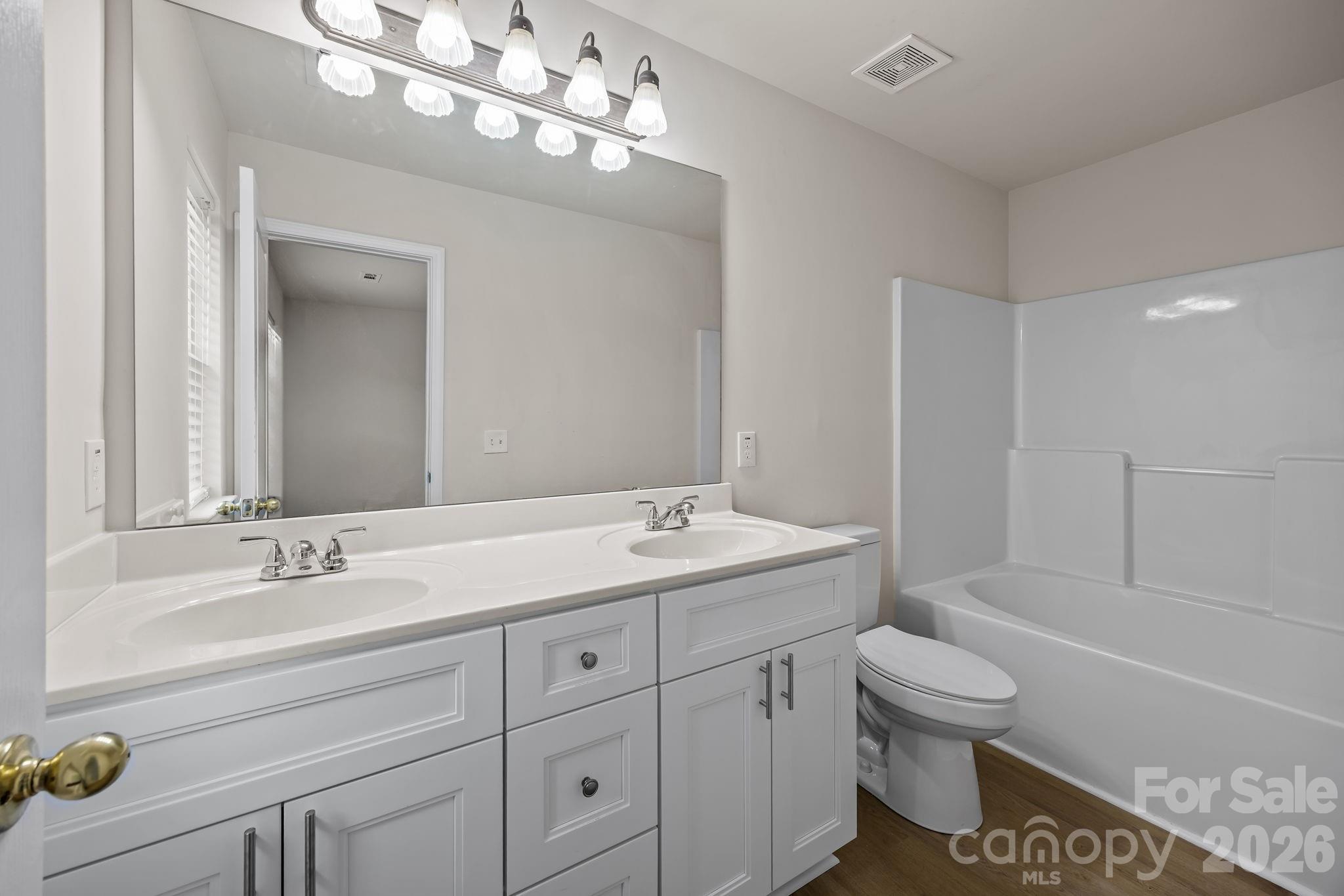 2750 Avalon Loop Road Property Photo 20