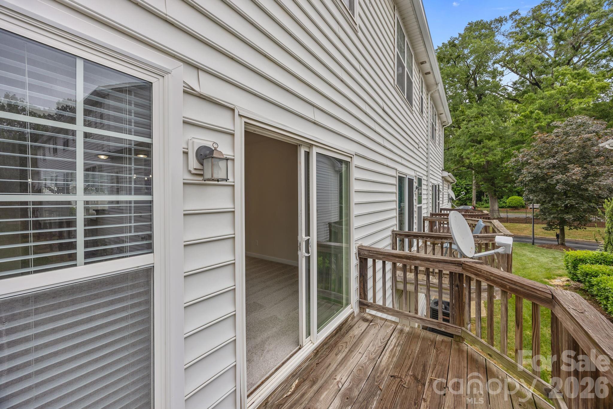 2750 Avalon Loop Road Property Photo 29