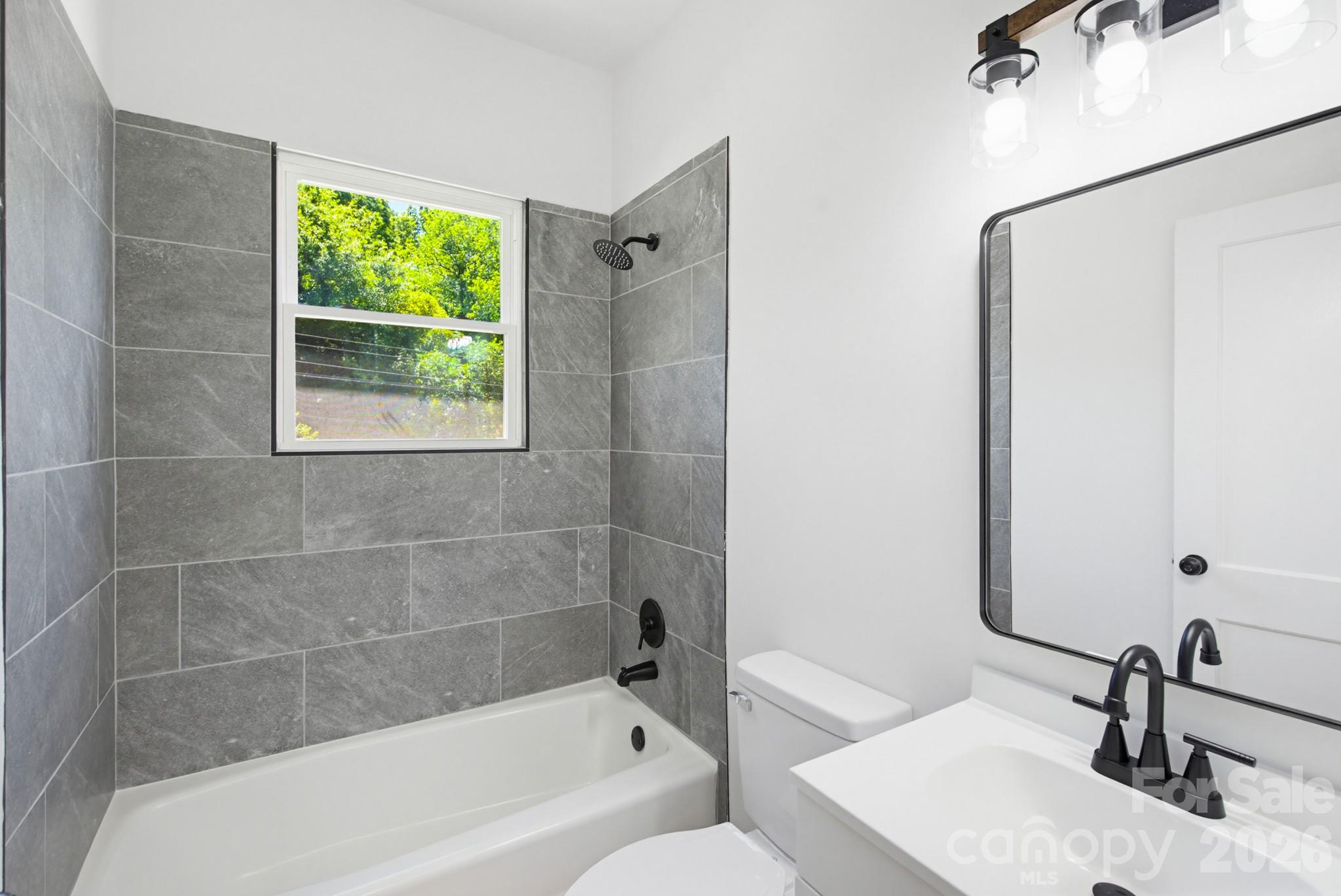 2622 Hemphill Street Property Photo 26