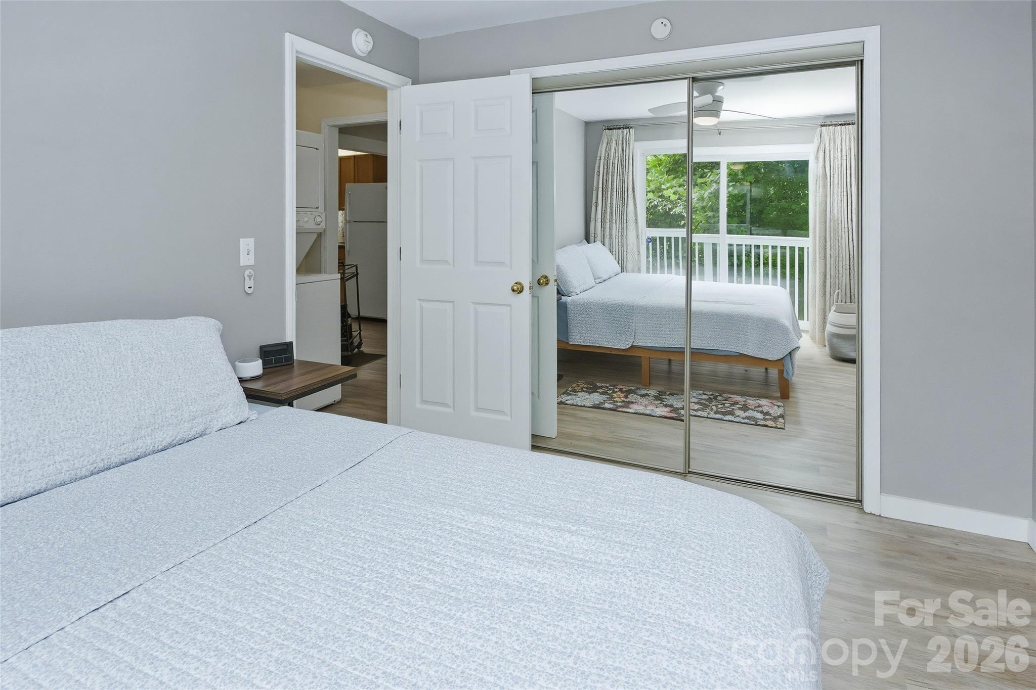 83 E View Street Property Photo 39
