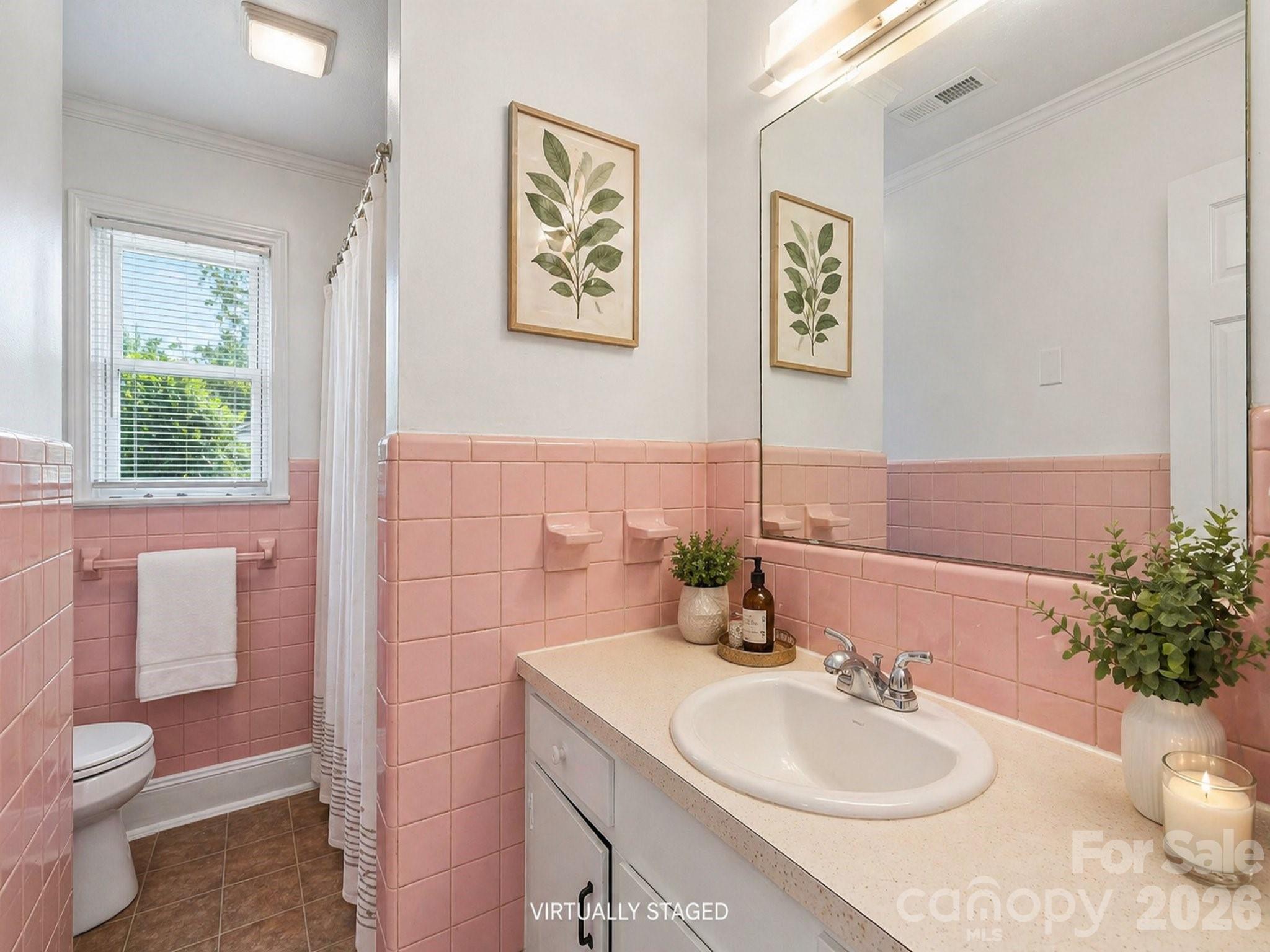 1204 W Fifth Avenue Property Photo 9