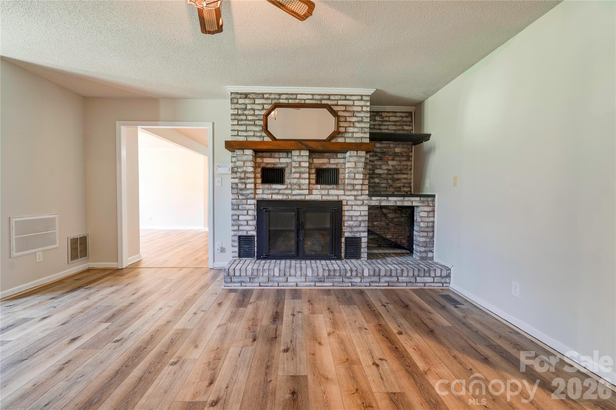 106 Dons Court Property Photo 4