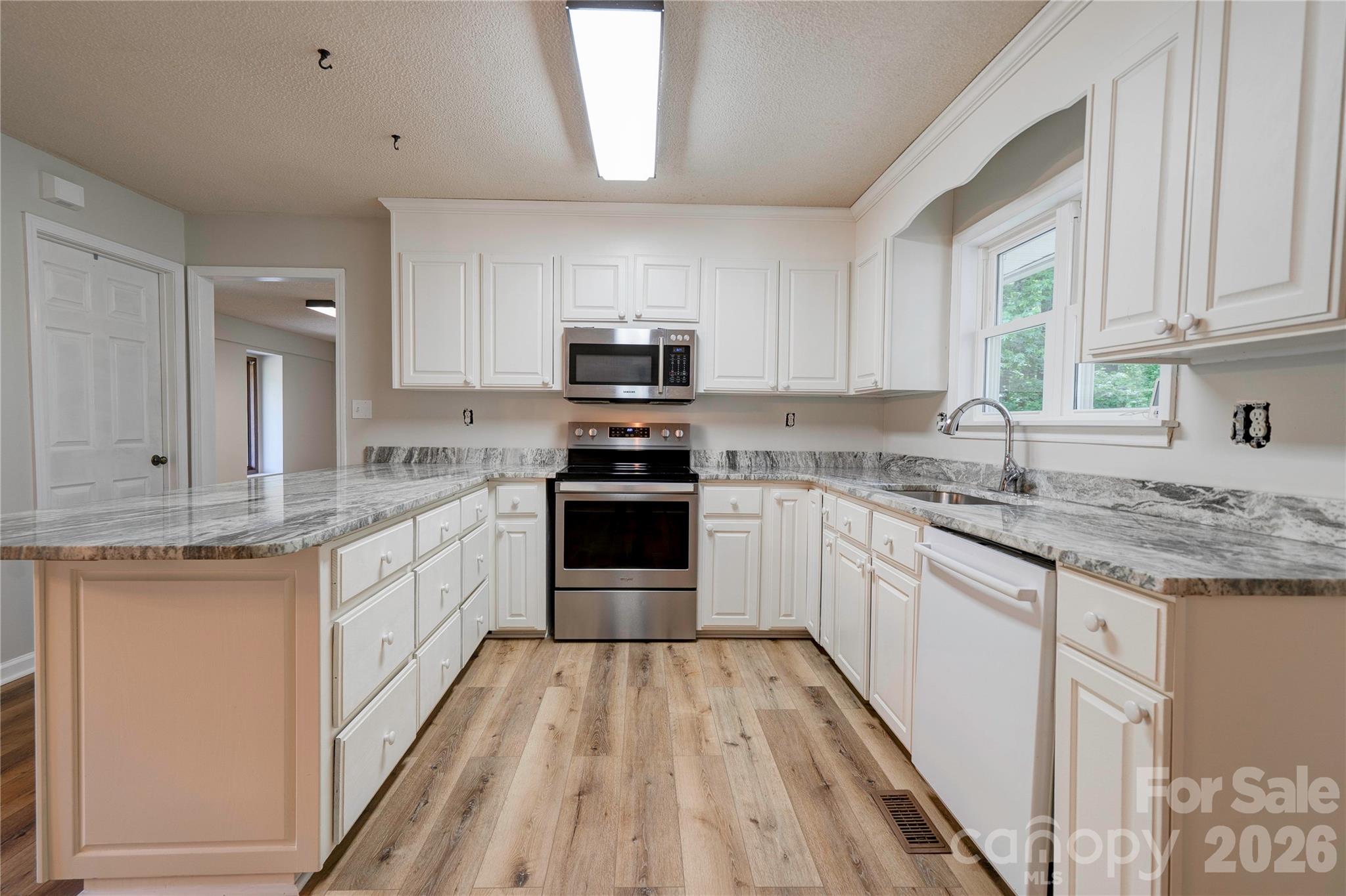 106 Dons Court Property Photo 11