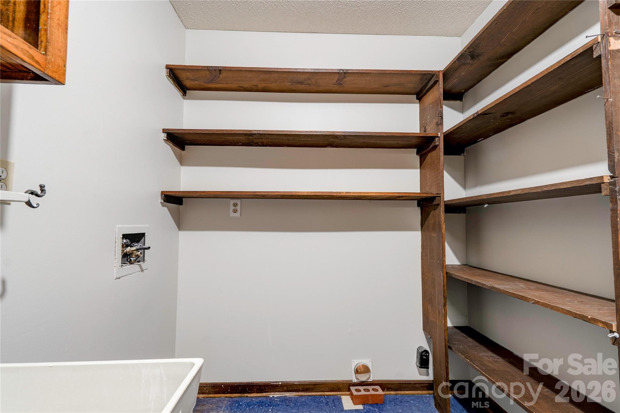 106 Dons Court Property Photo 35