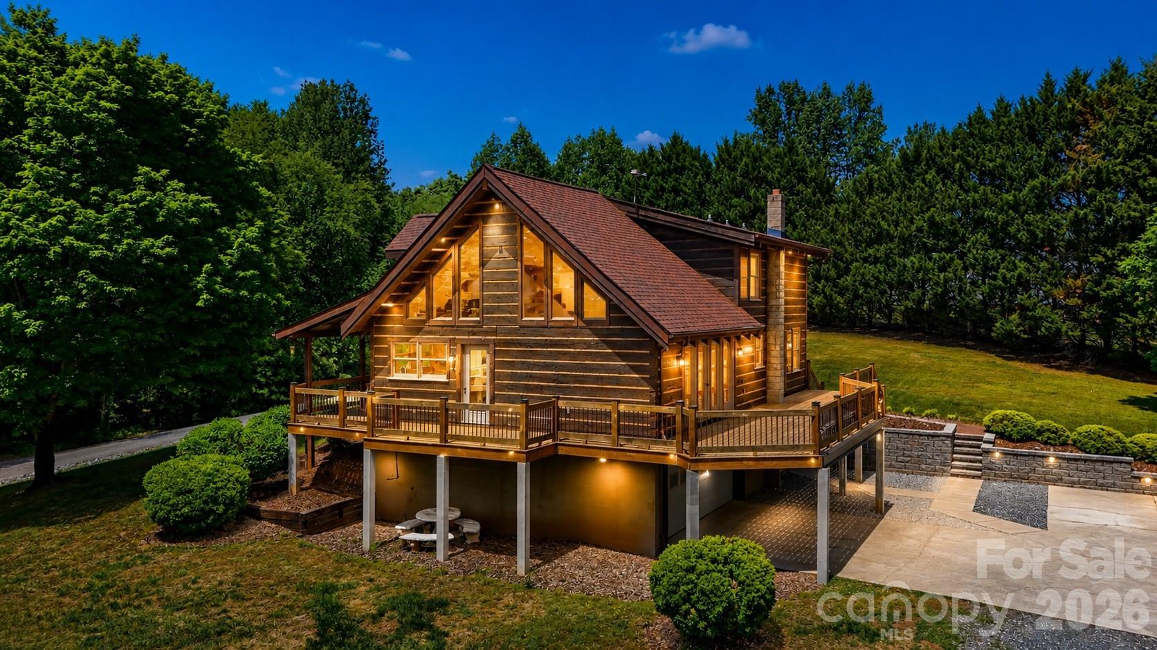 2079 Icard Ridge Road Property Photo 1