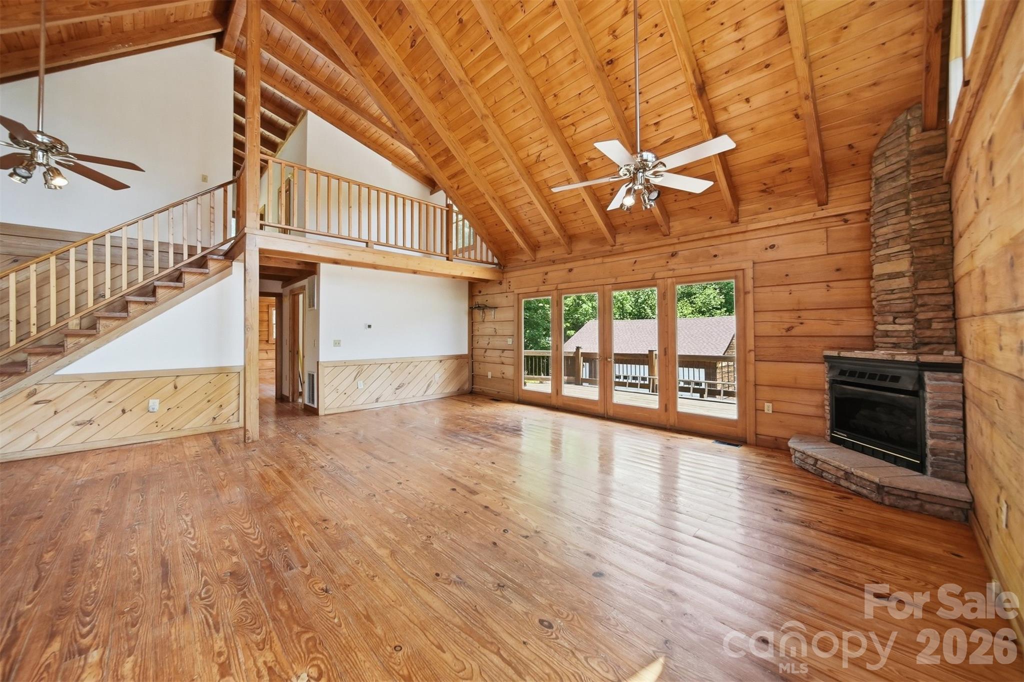 2079 Icard Ridge Road Property Photo 8