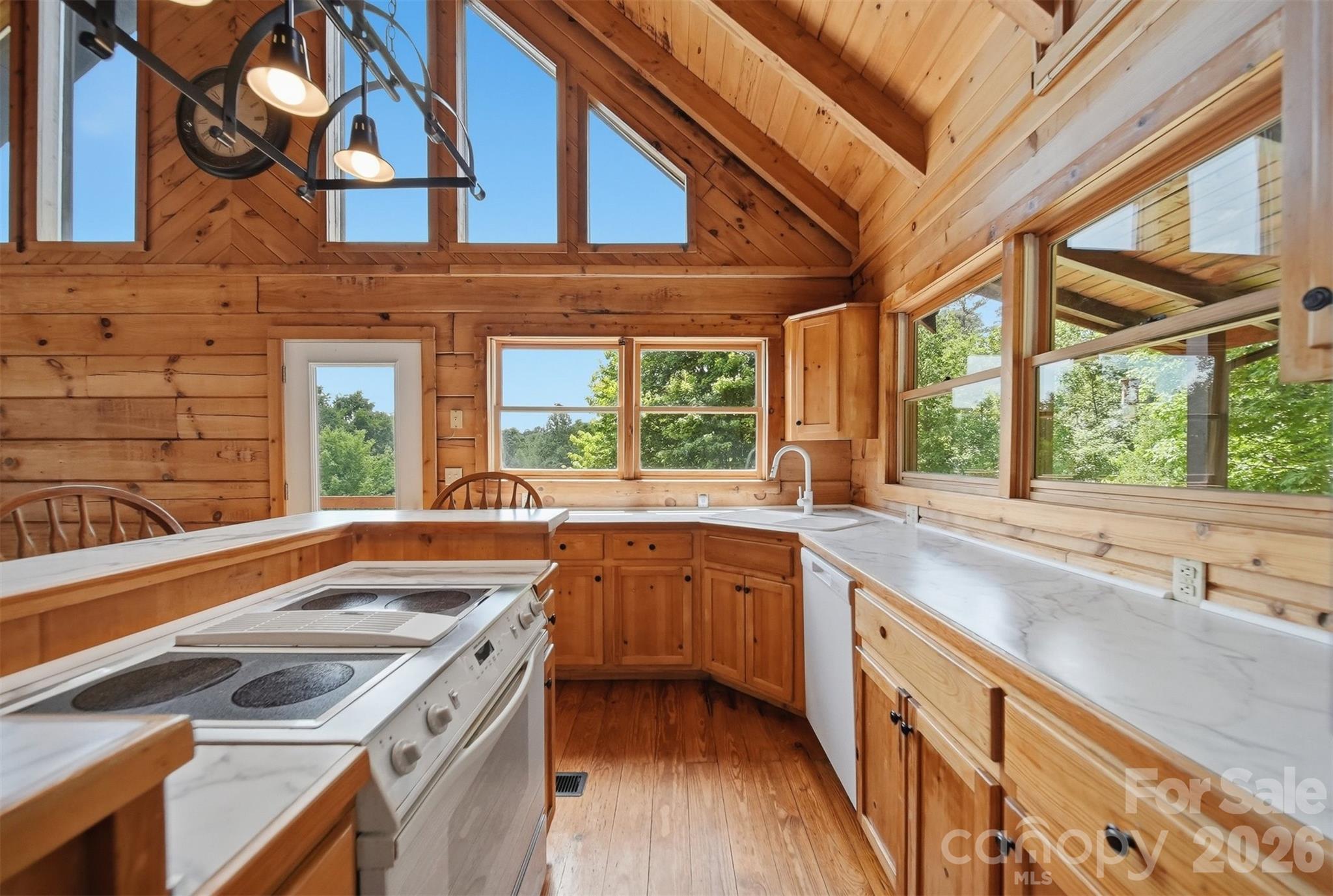 2079 Icard Ridge Road Property Photo 16