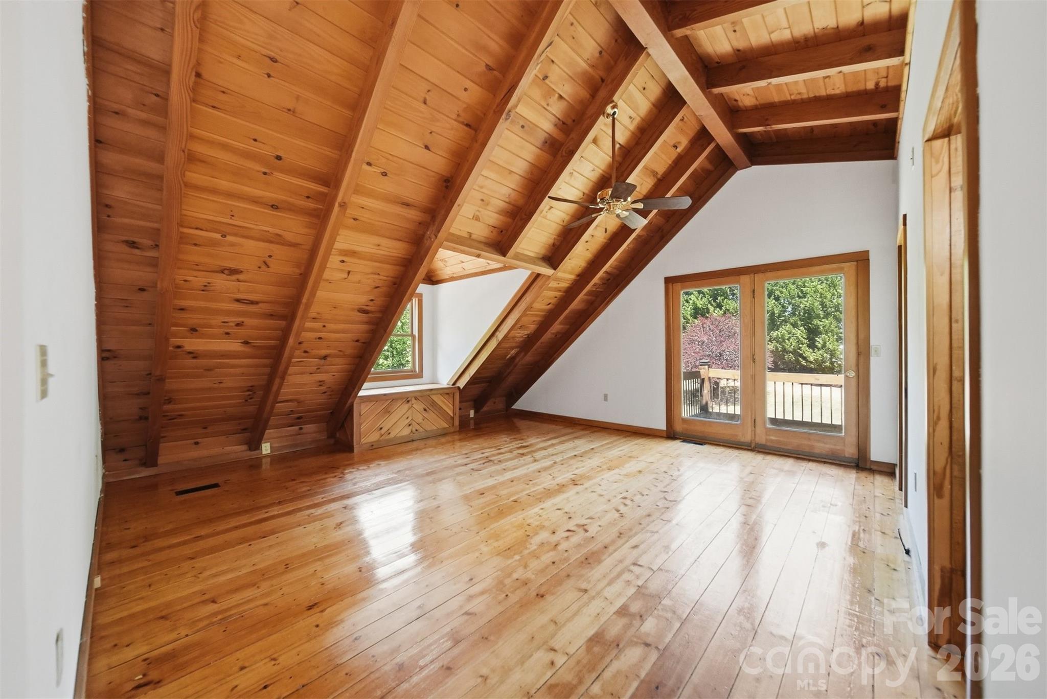 2079 Icard Ridge Road Property Photo 35