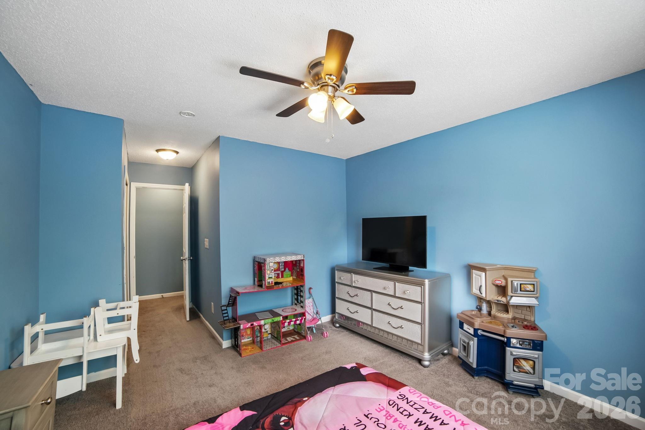 5427 Kimmerly Woods Drive Property Photo 13