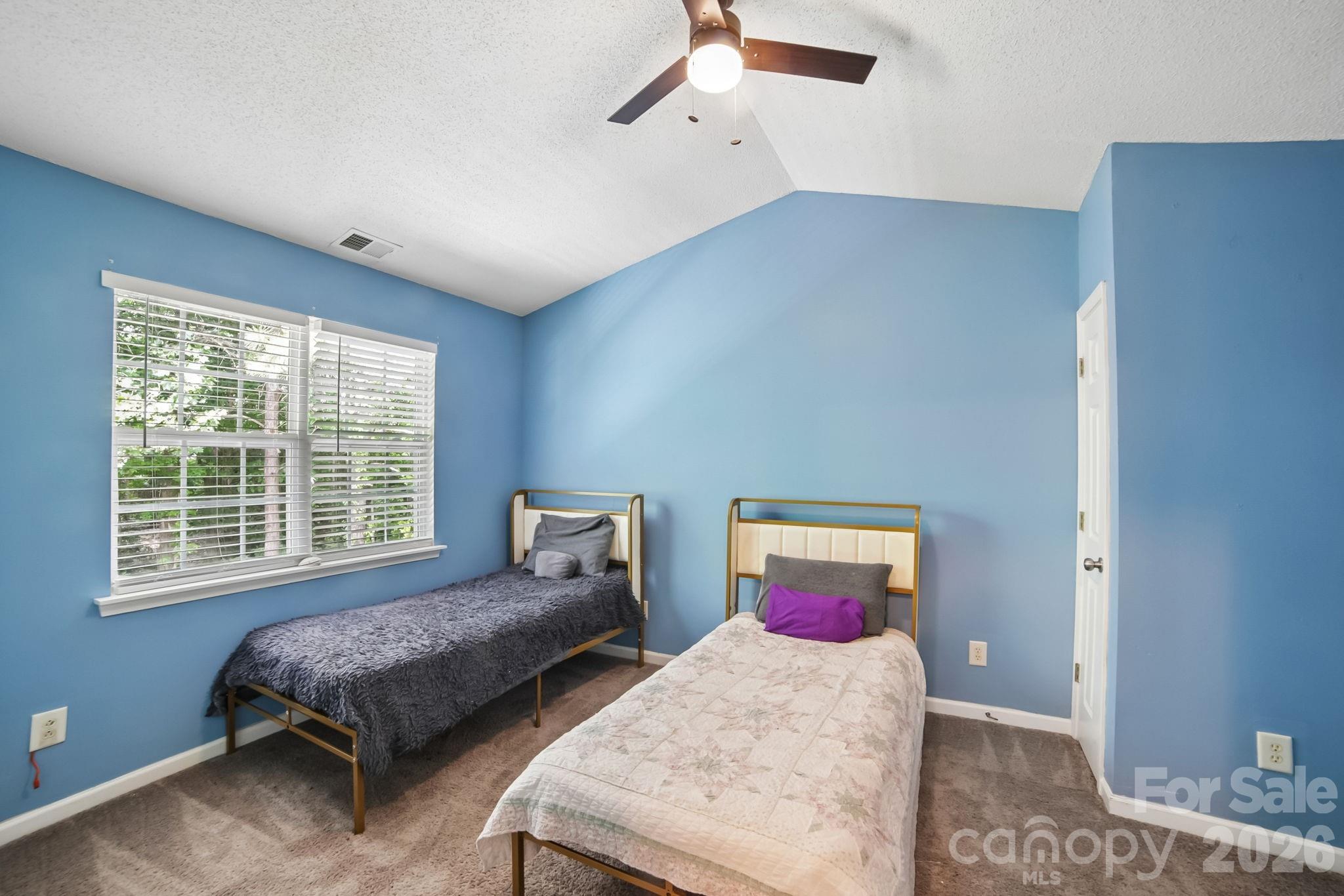 5427 Kimmerly Woods Drive Property Photo 17
