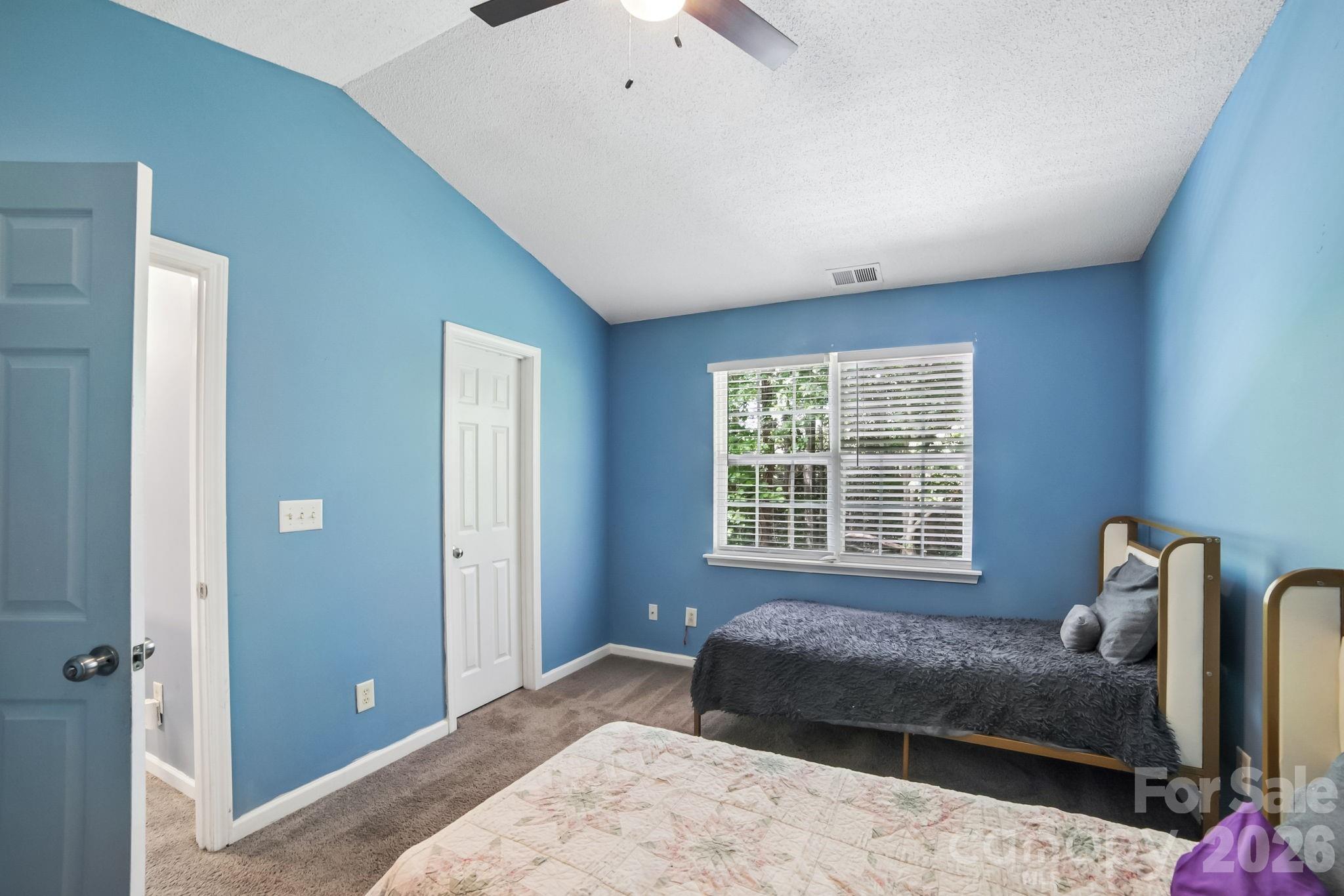 5427 Kimmerly Woods Drive Property Photo 18