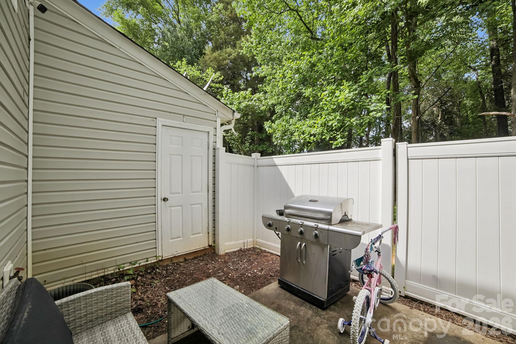 5427 Kimmerly Woods Drive Property Photo 20