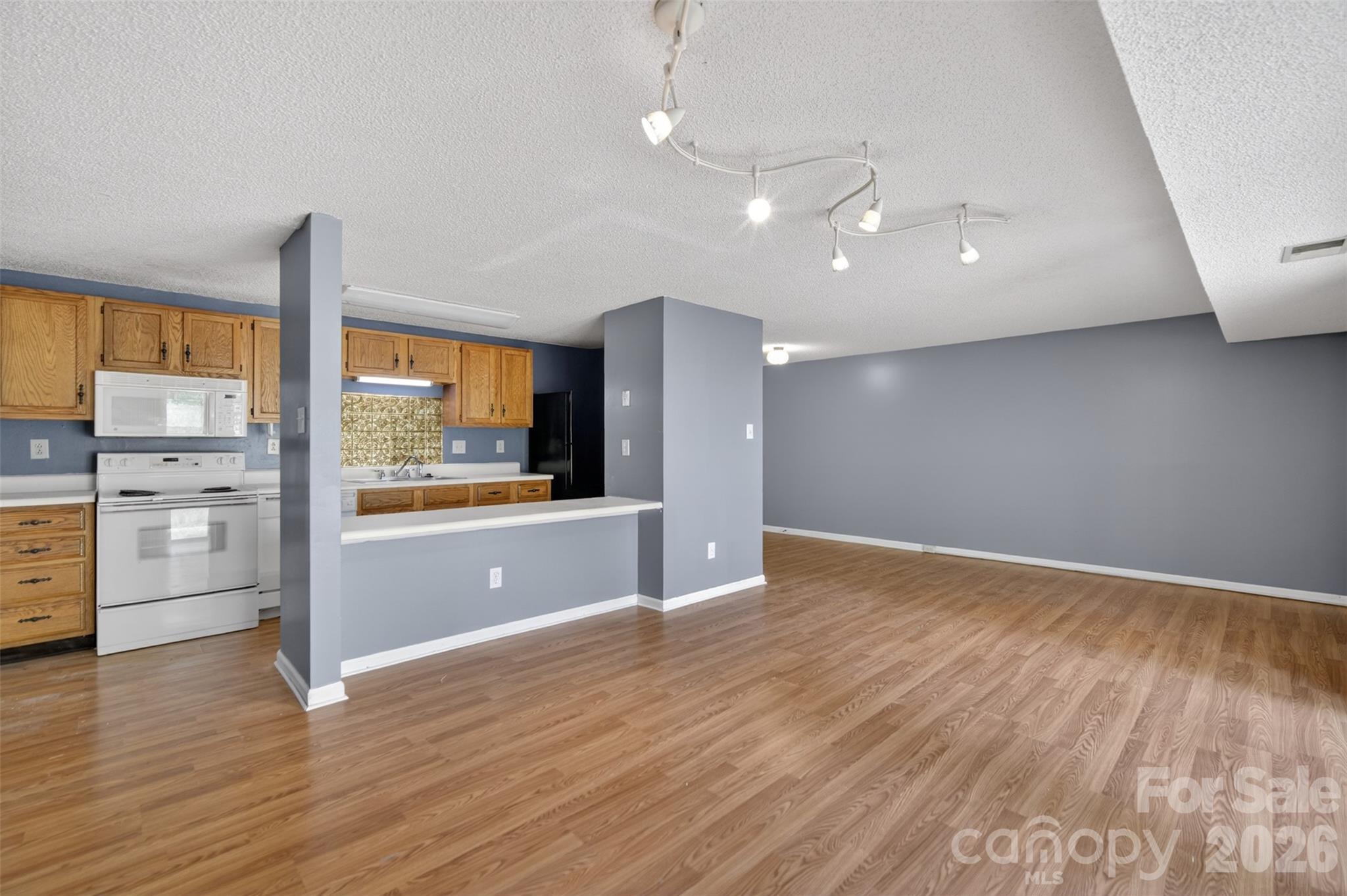 9405 Old Concord Road C Property Photo 5
