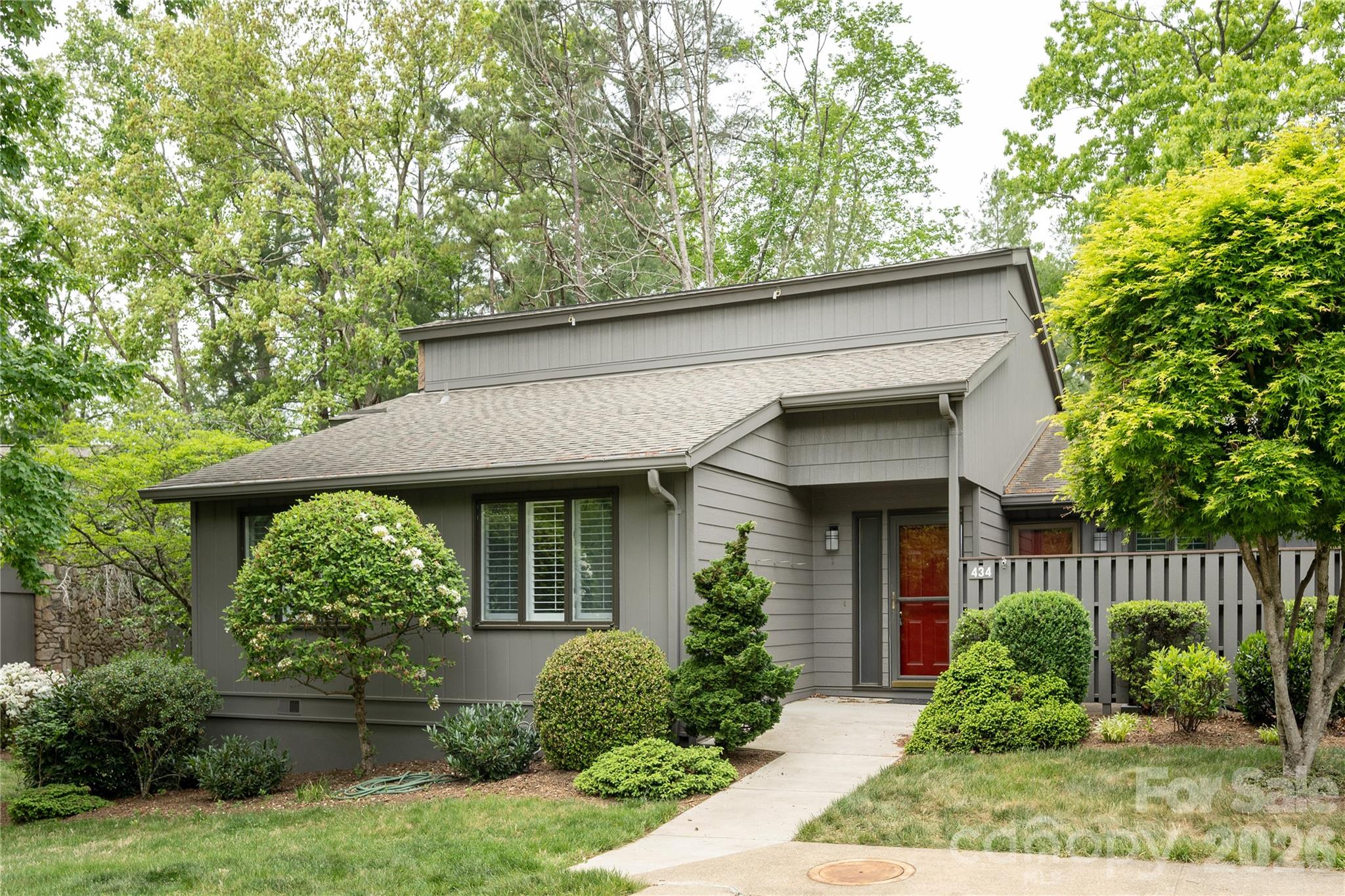 434 Crowfields Drive Property Photo 1
