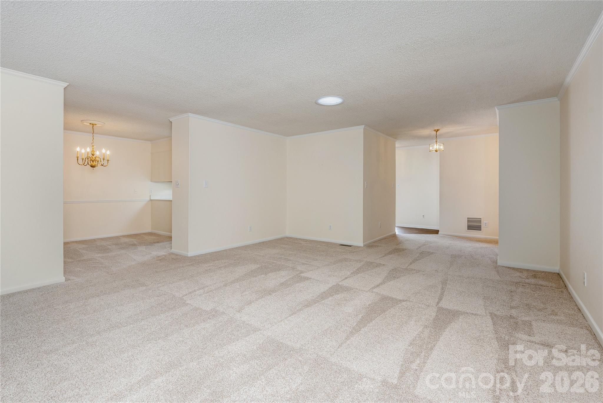 434 Crowfields Drive Property Photo 6