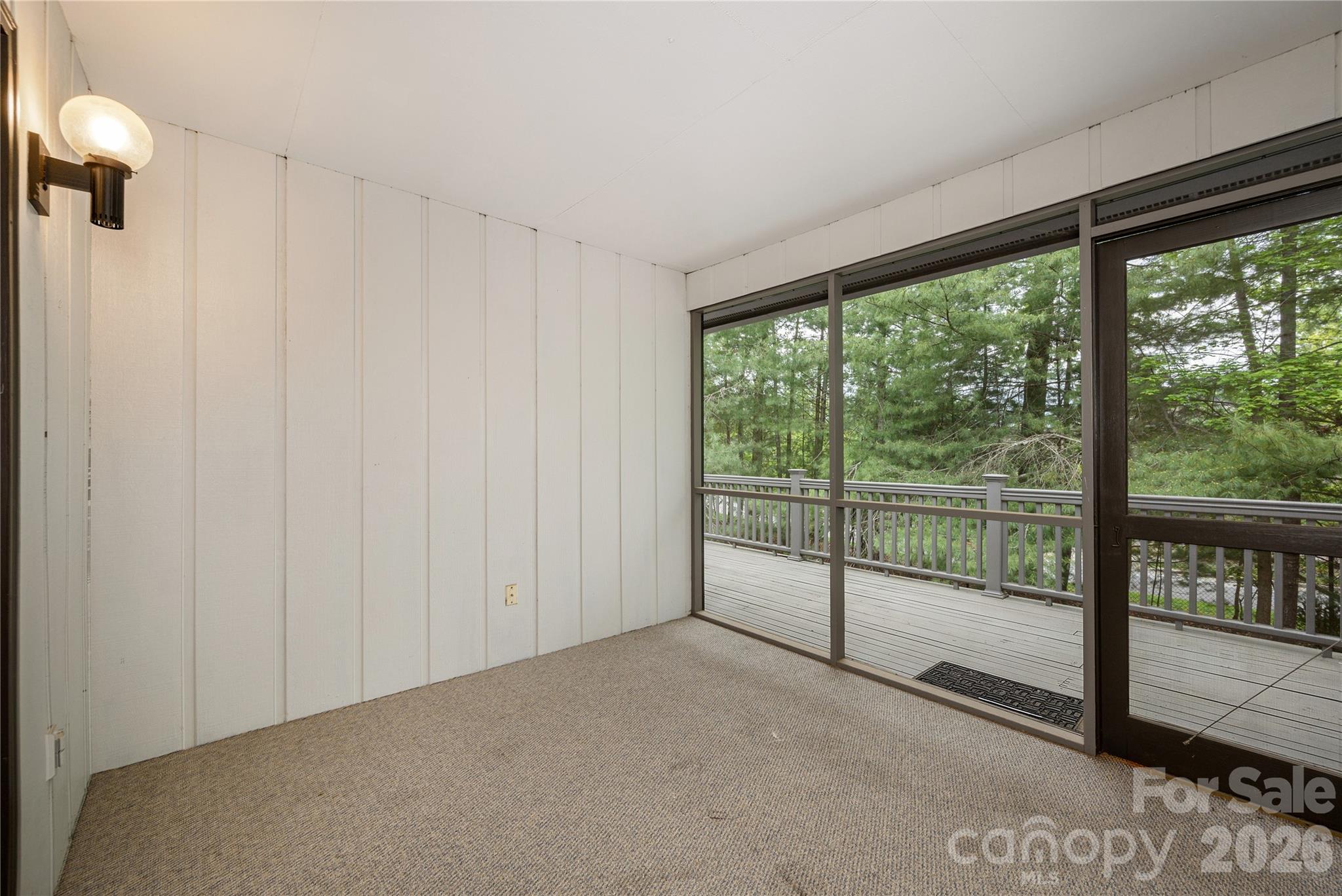 434 Crowfields Drive Property Photo 14