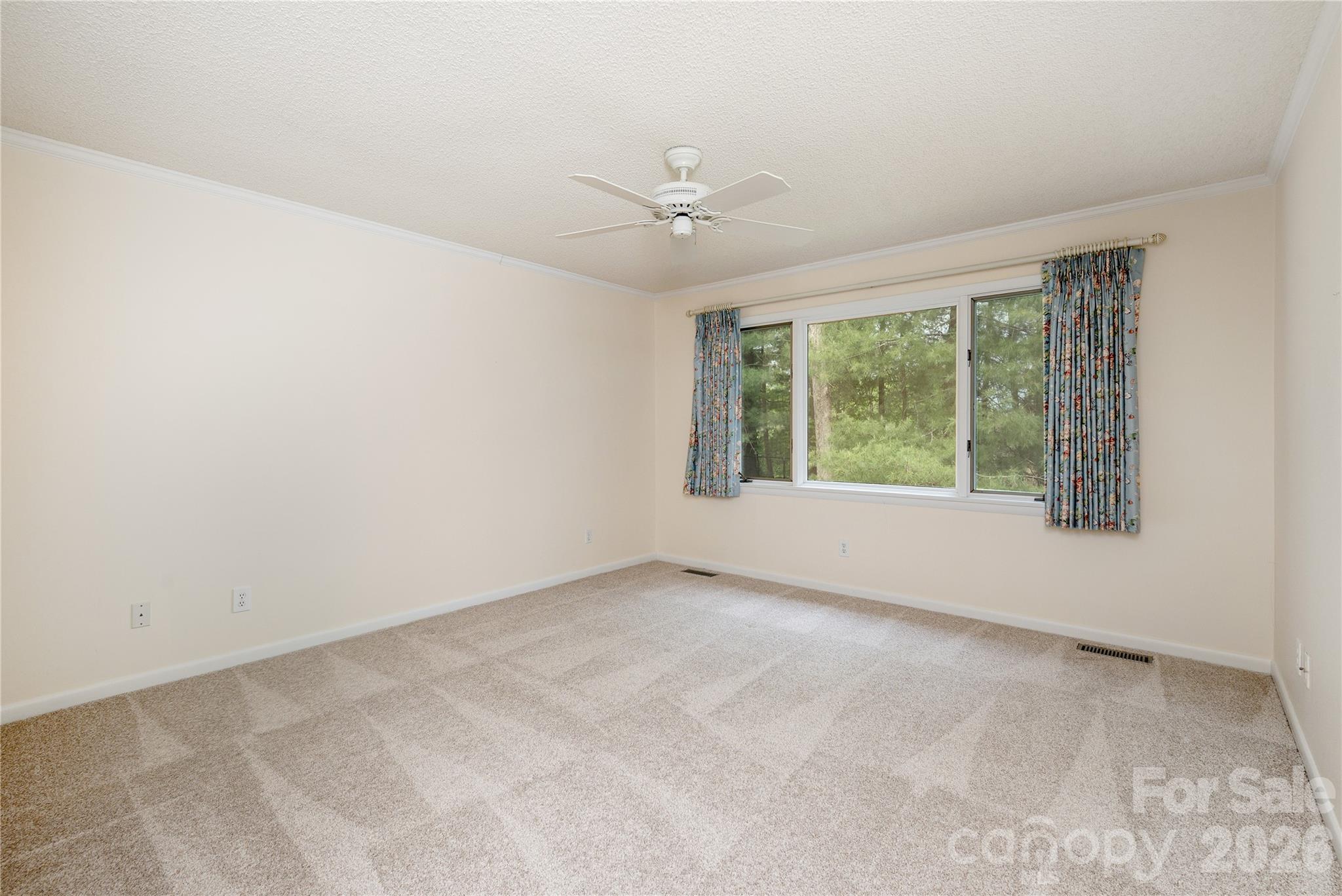 434 Crowfields Drive Property Photo 20