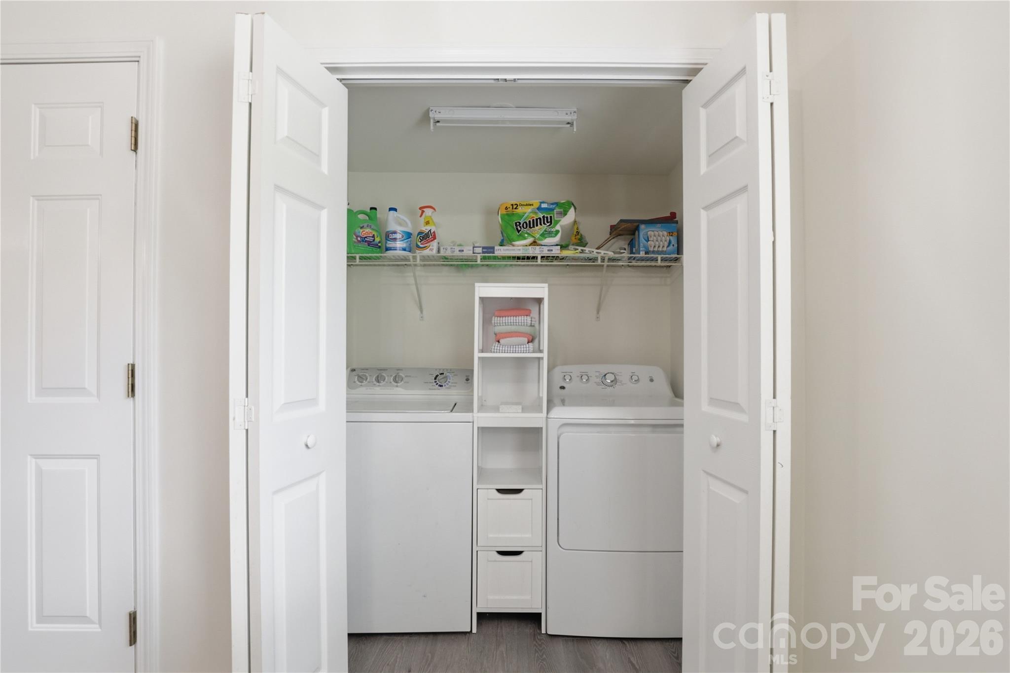 1689 Willowbrook Drive Property Photo 11