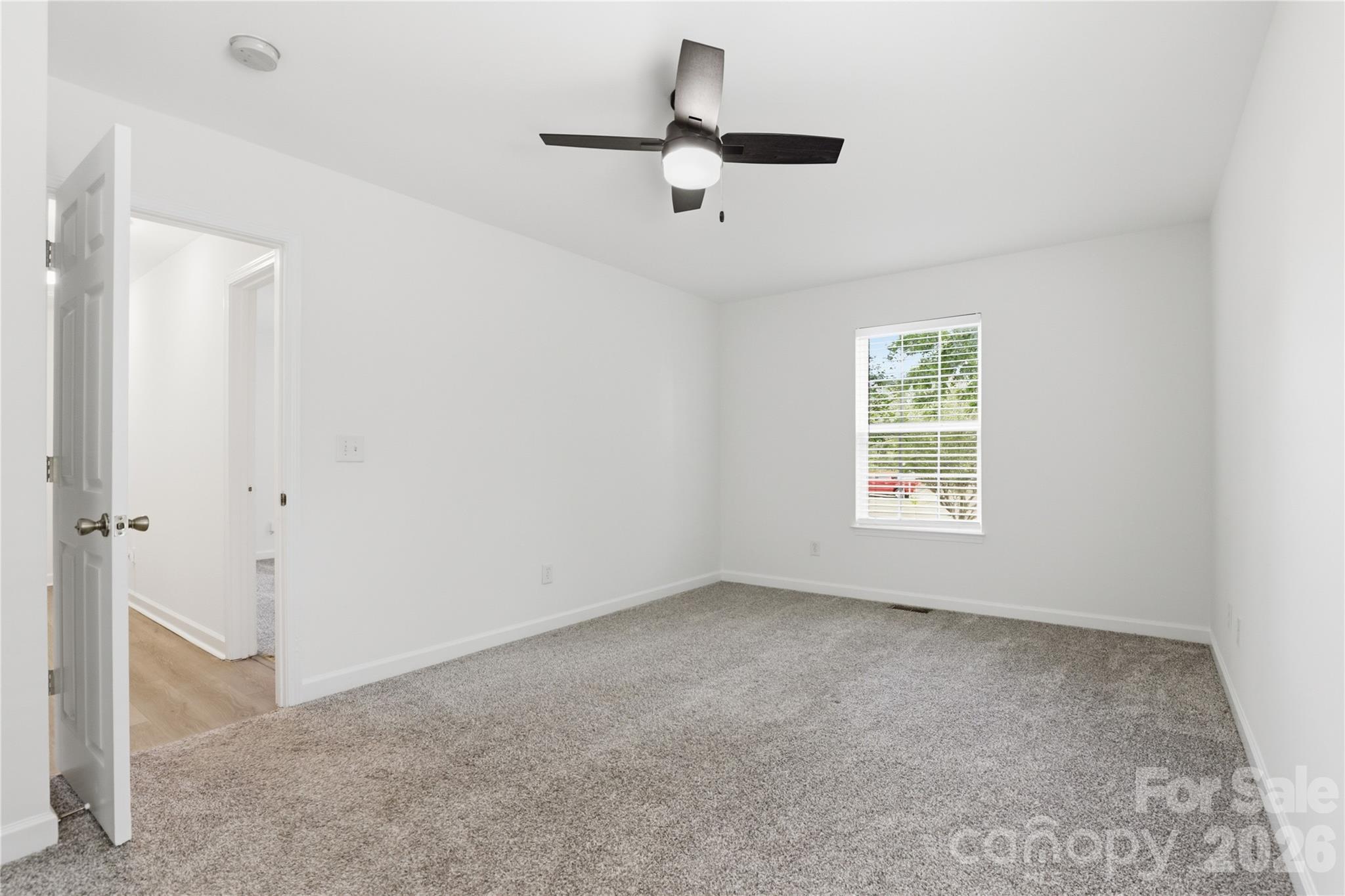 1689 Willowbrook Drive Property Photo 20