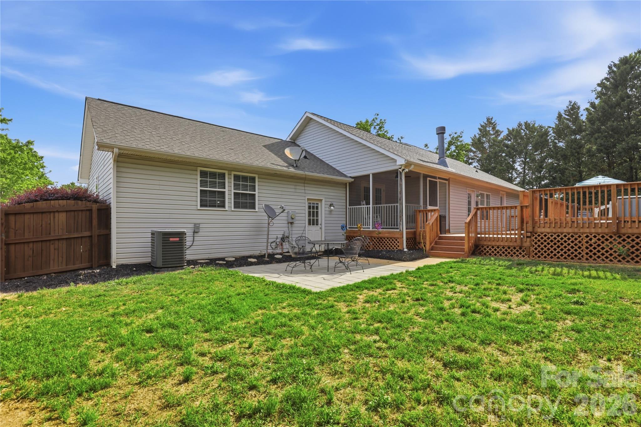 1689 Willowbrook Drive Property Photo 32