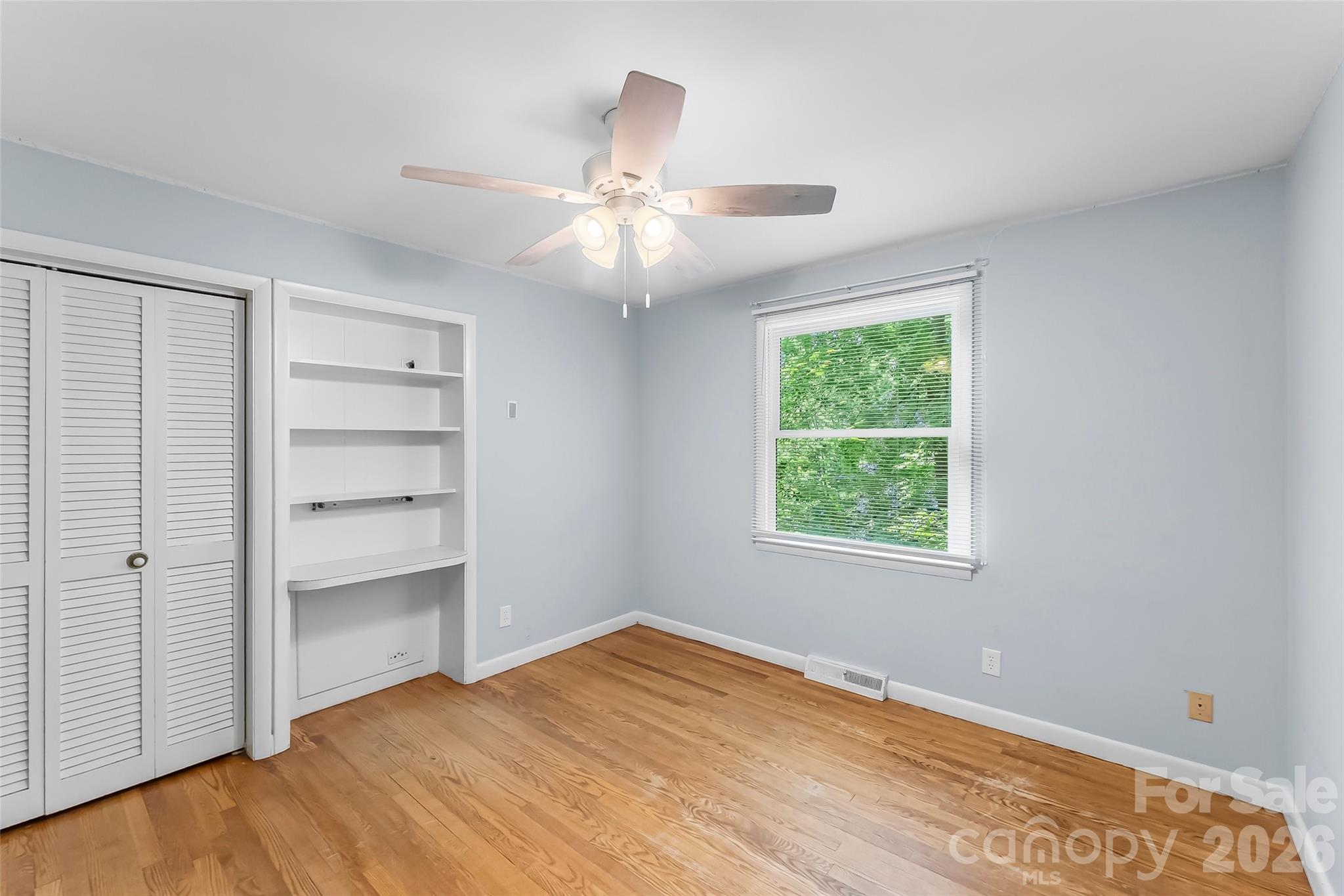 98 Limberlost Drive Property Photo 7