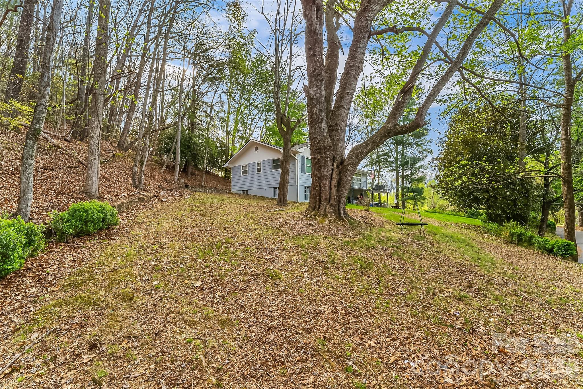 98 Limberlost Drive Property Photo 14