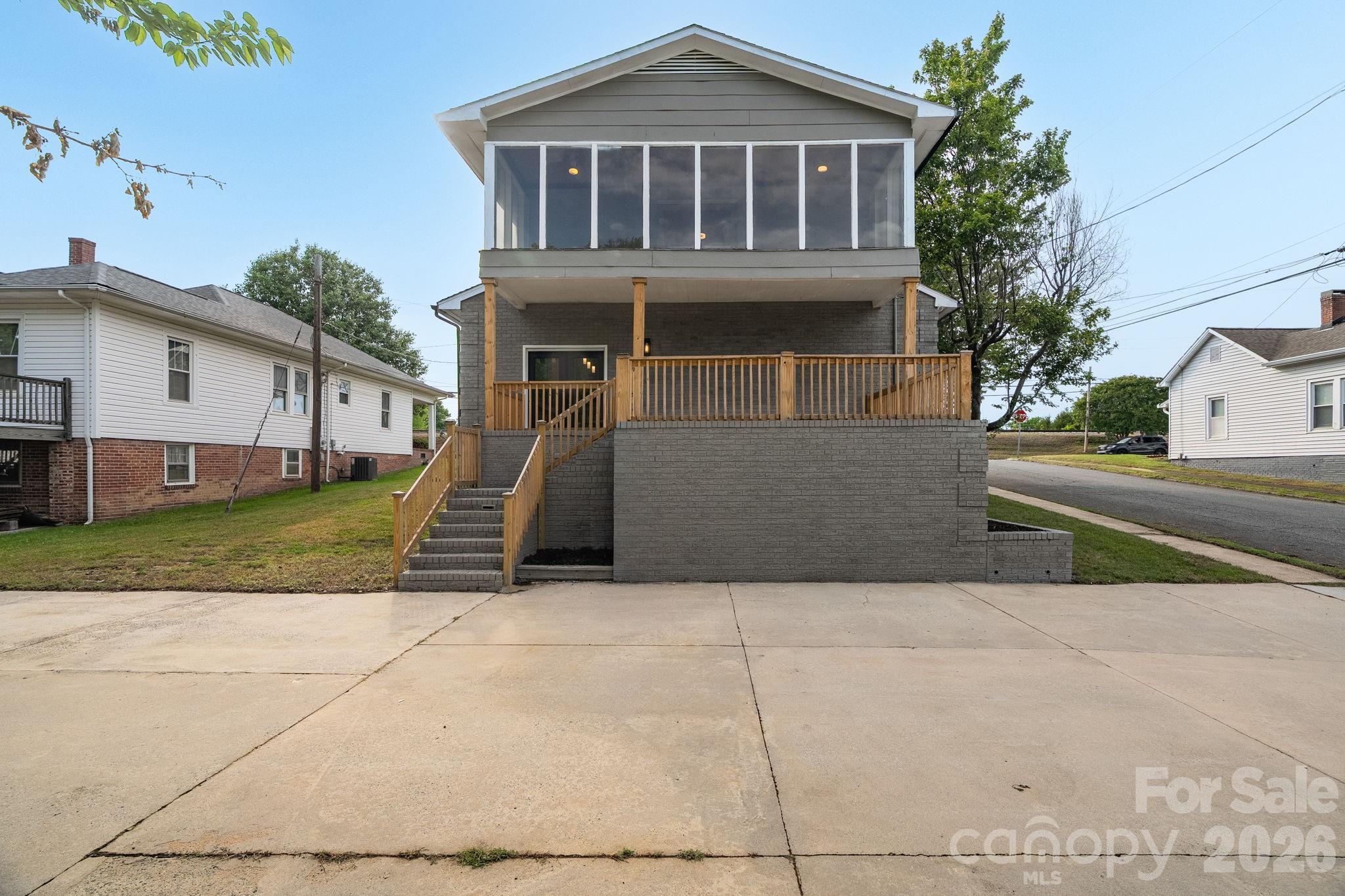 314 N Ridge Avenue Property Photo 34