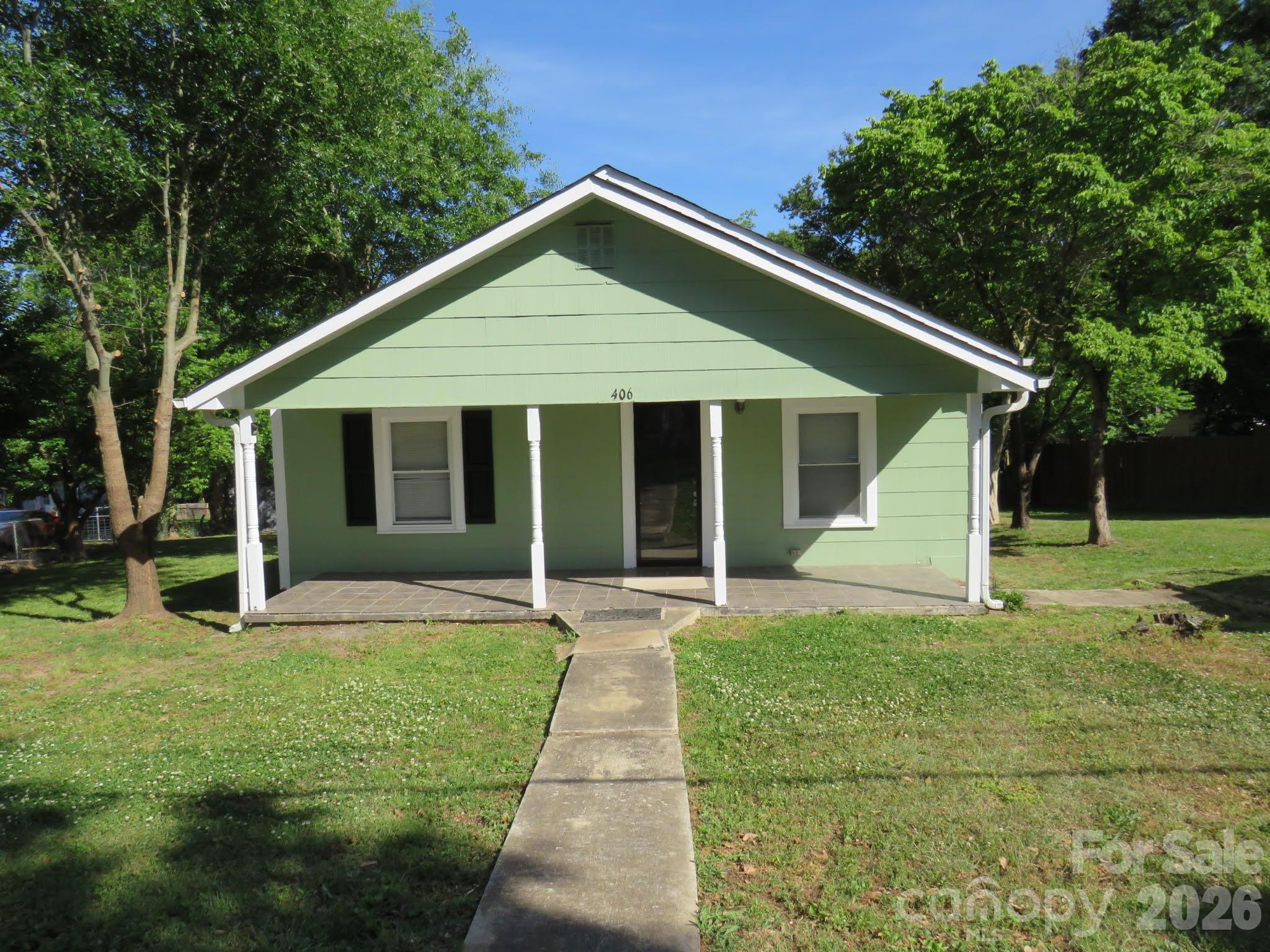 406 River Drive Property Photo 1