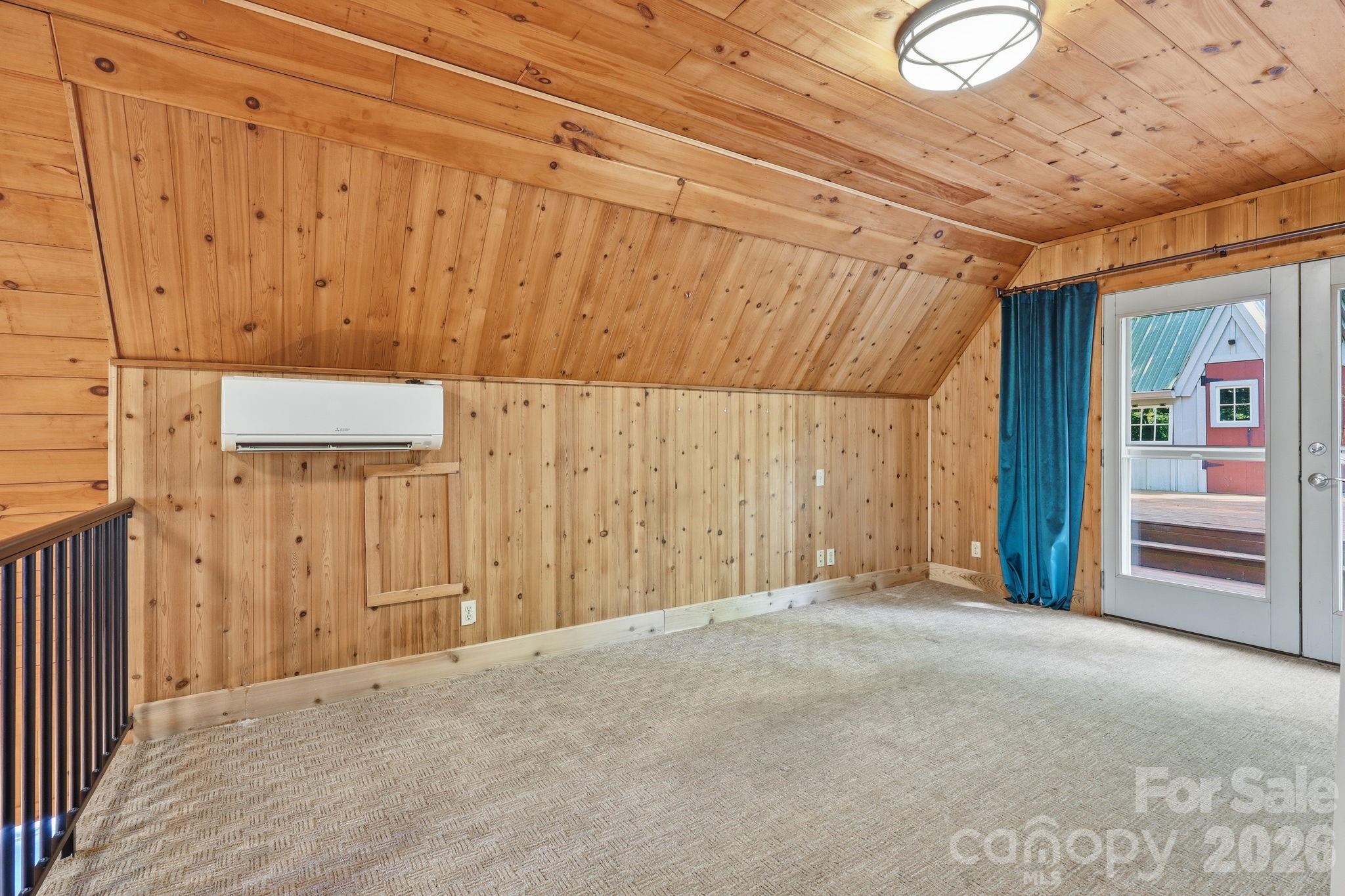 98 Sparkling Springs Road Property Photo 27