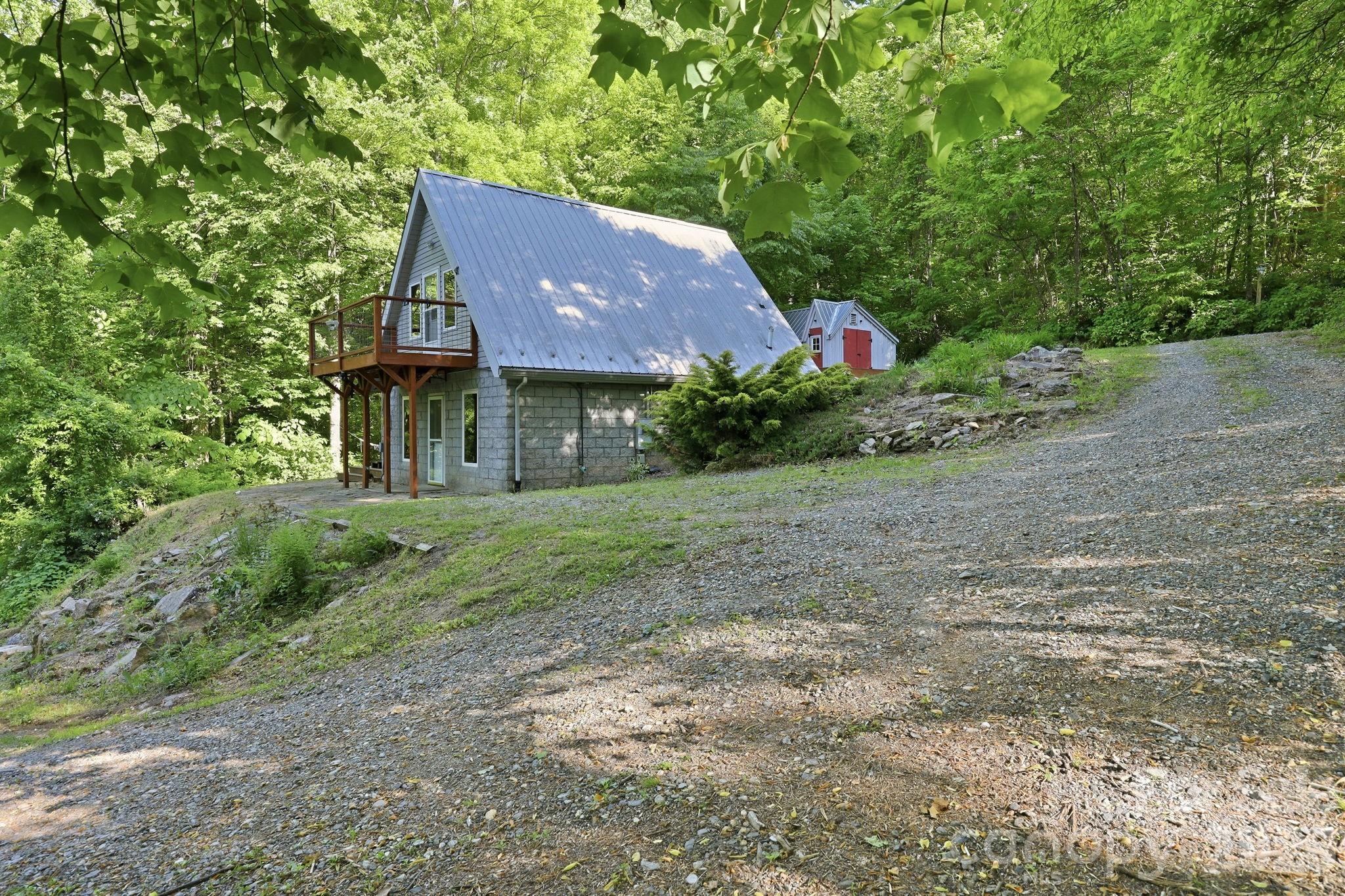 98 Sparkling Springs Road Property Photo 31